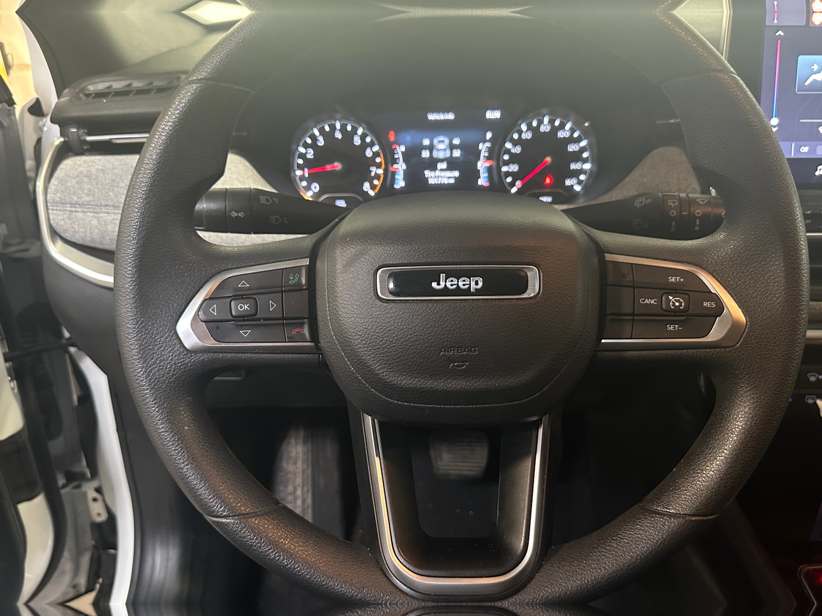 Thumbnail: 2023 Jeep Compass - 5