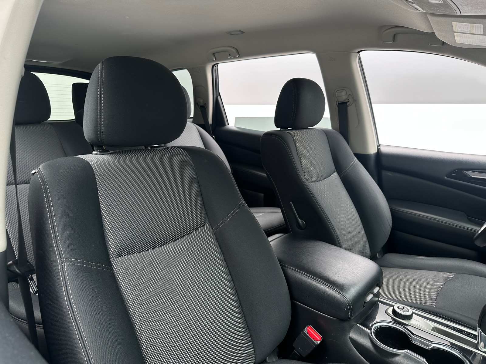 Thumbnail: 2019 Nissan Pathfinder - 2