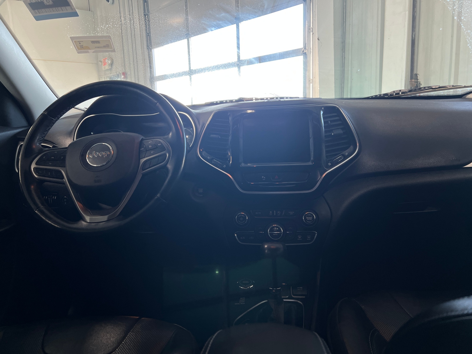Thumbnail: 2019 Jeep Cherokee - 2