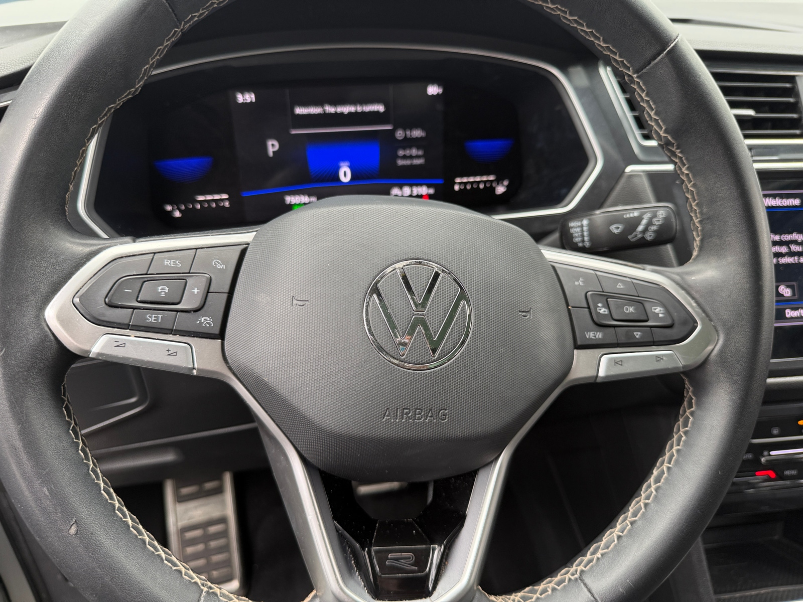 Thumbnail: 2023 Volkswagen Tiguan - 4