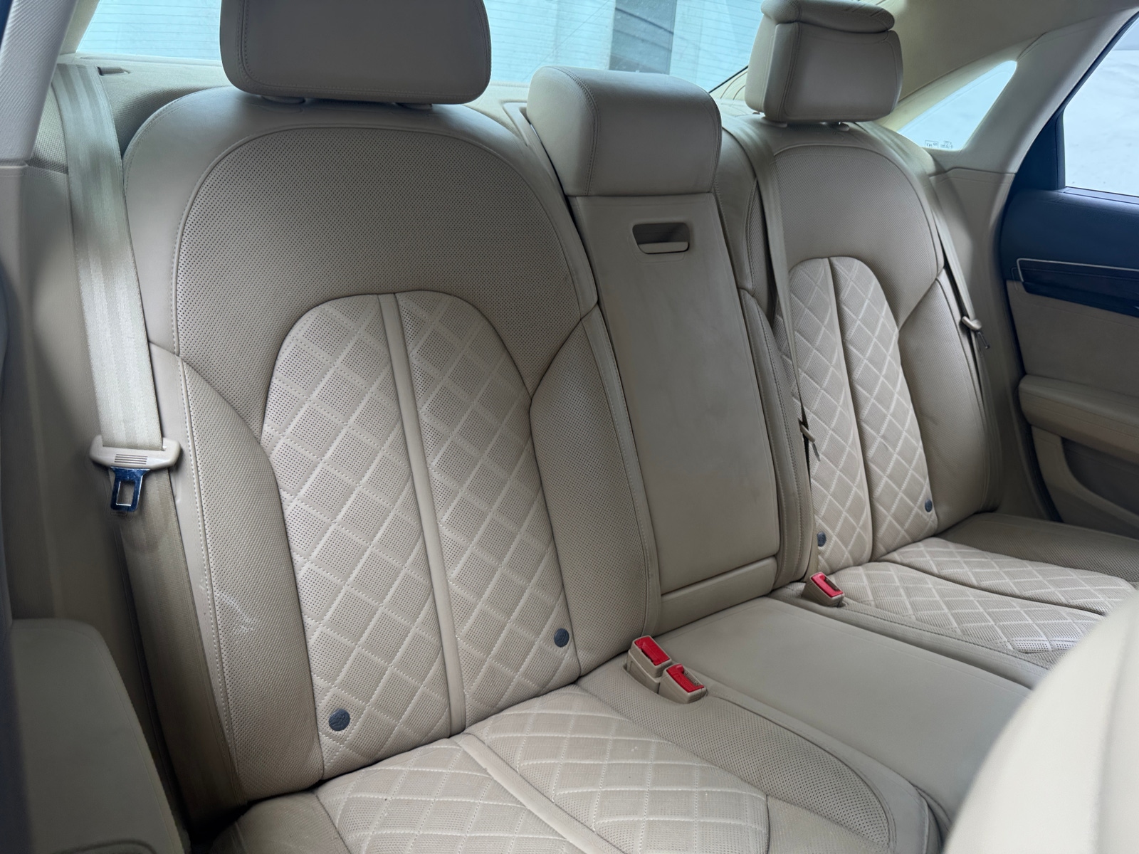 Thumbnail: 2013 Audi A8 - 5