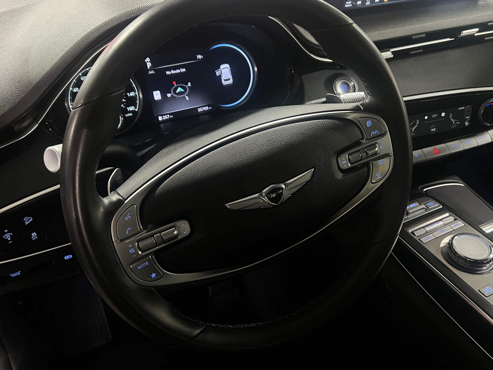 Thumbnail: 2025 Genesis GV70 - 4