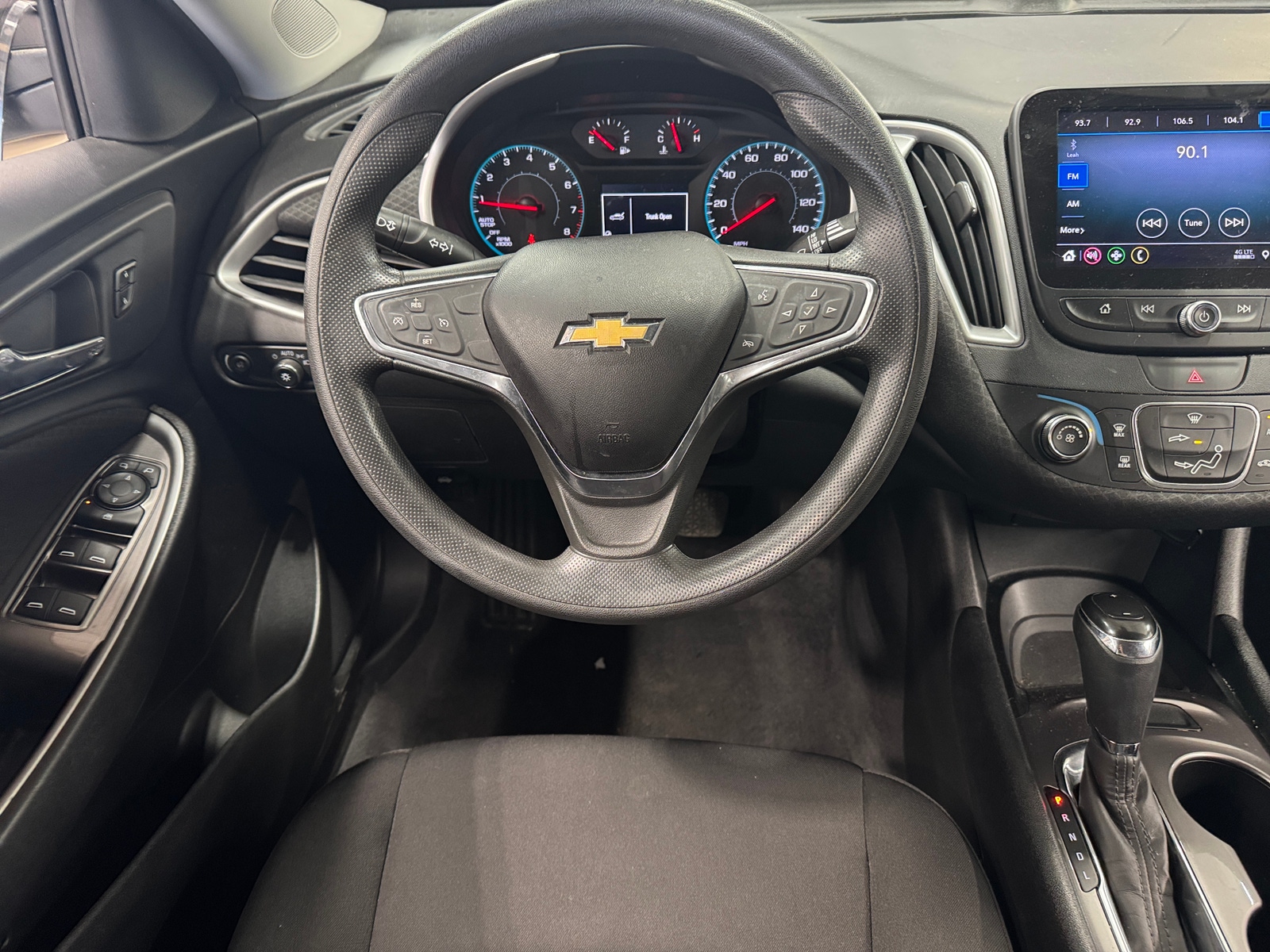 Thumbnail: 2019 Chevrolet Malibu - 5