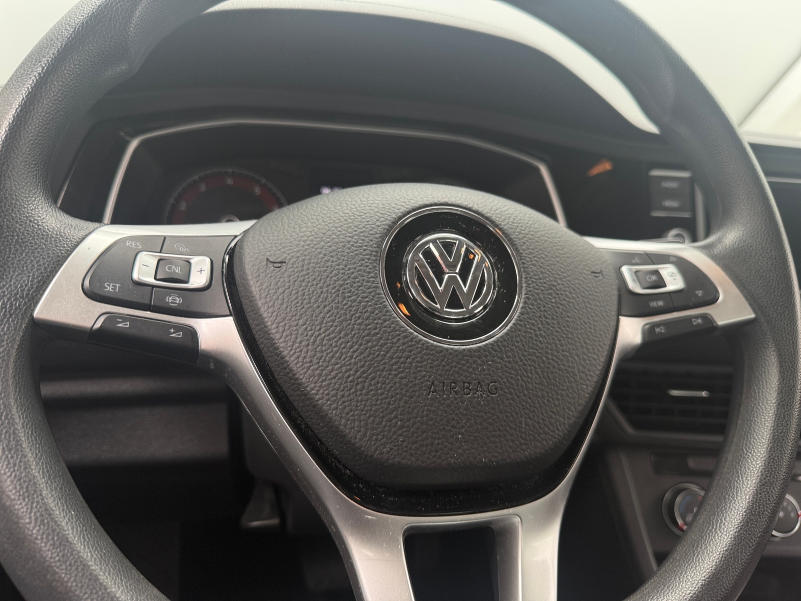 Thumbnail: 2019 Volkswagen Jetta - 5
