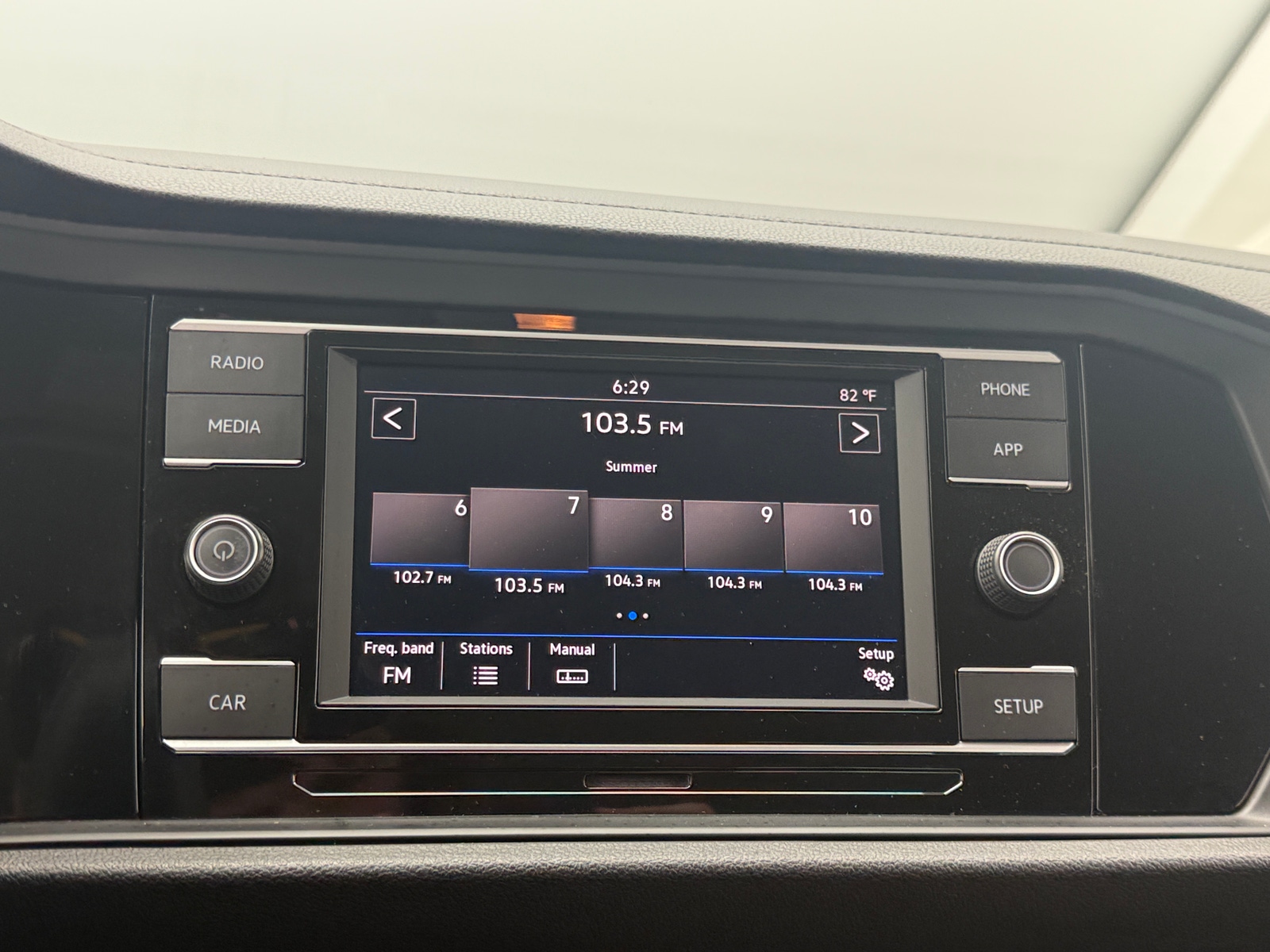 Thumbnail: 2019 Volkswagen Jetta - 4