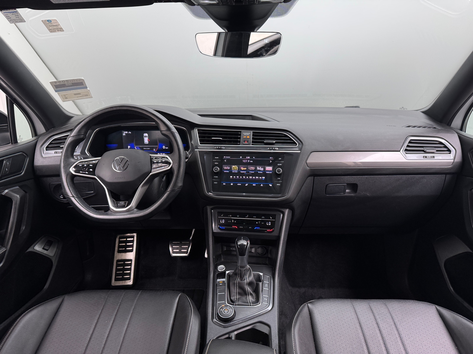 Thumbnail: 2022 Volkswagen Tiguan - 2