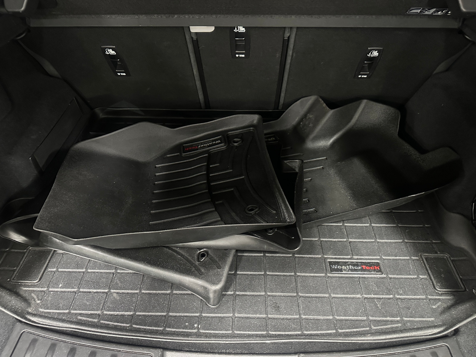 Thumbnail: 2020 Land Rover Range Rover Evoque - 6
