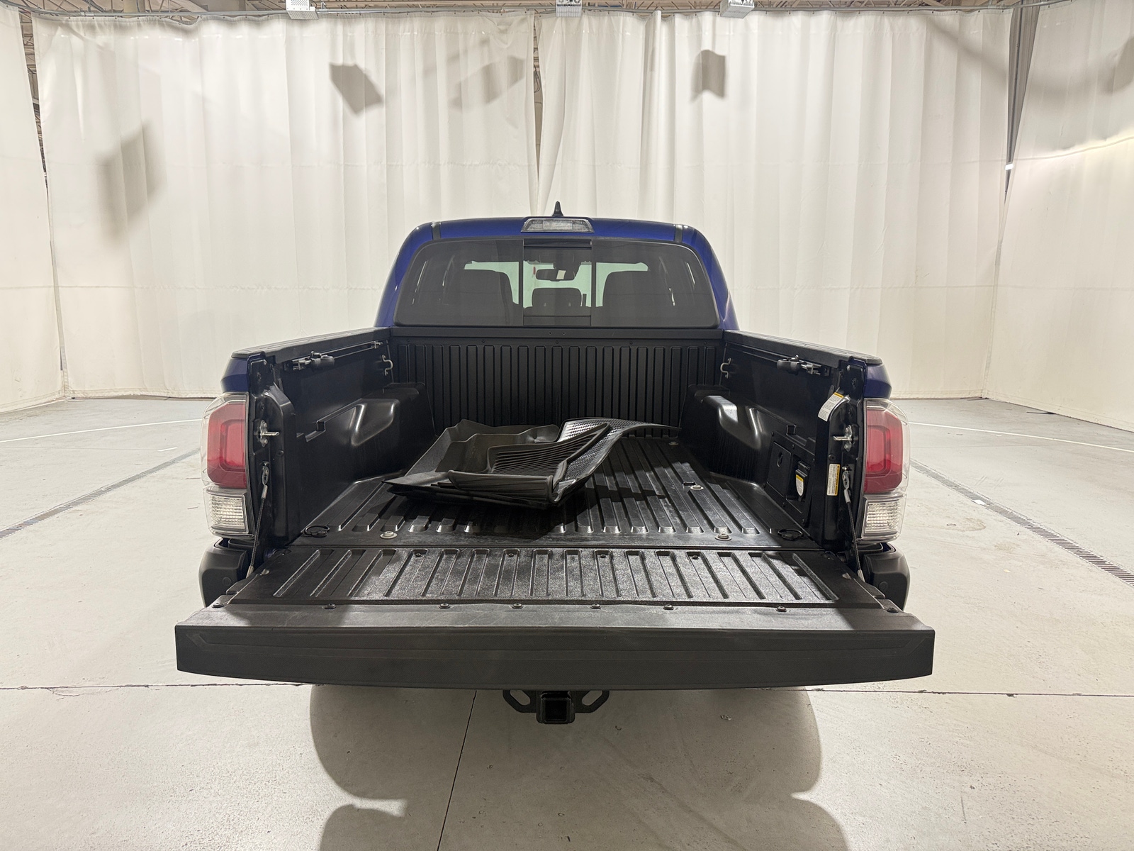 Thumbnail: 2023 Toyota Tacoma - 7