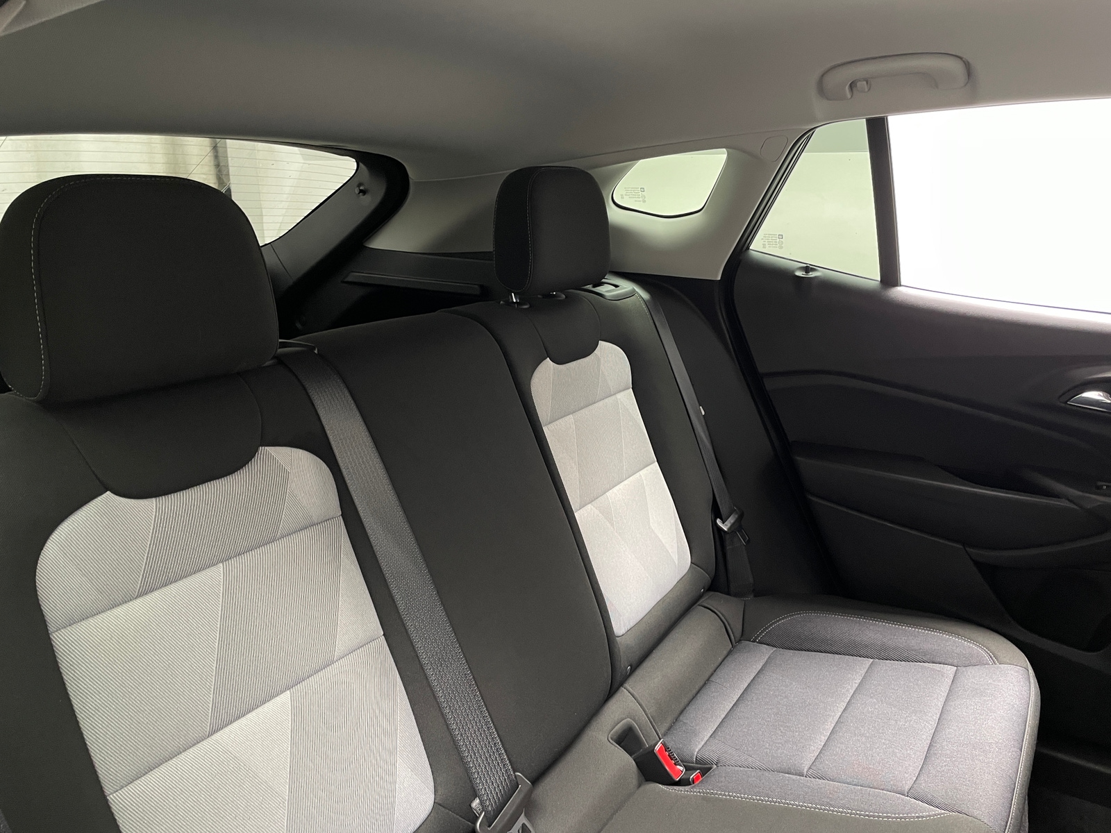 Thumbnail: 2025 Chevrolet Trax - 6