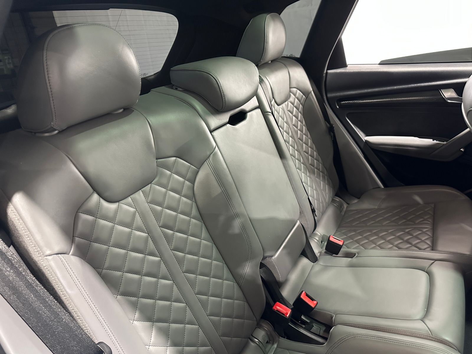 Thumbnail: 2018 Audi SQ5 - 5