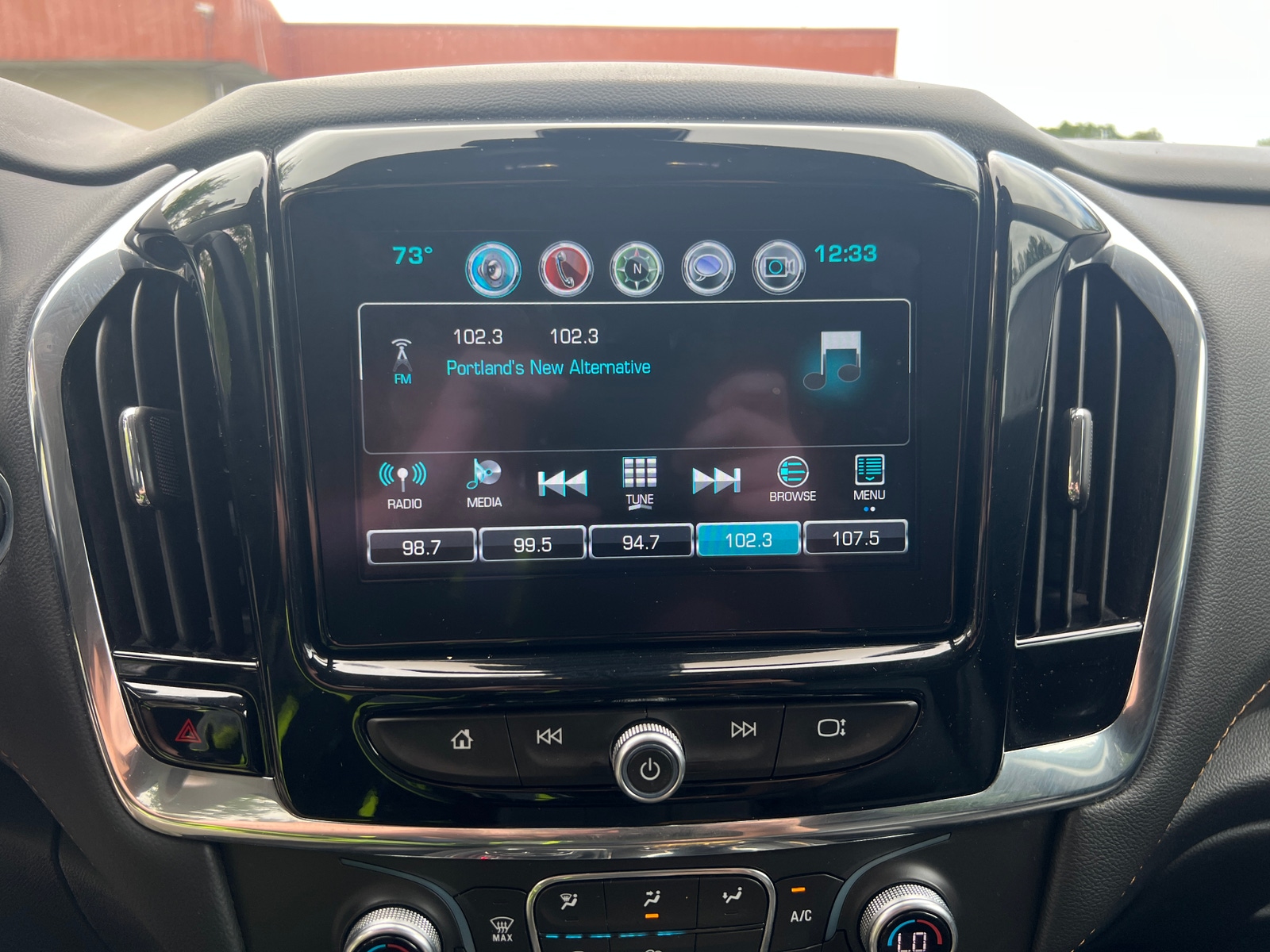 Thumbnail: 2018 Chevrolet Traverse - 3