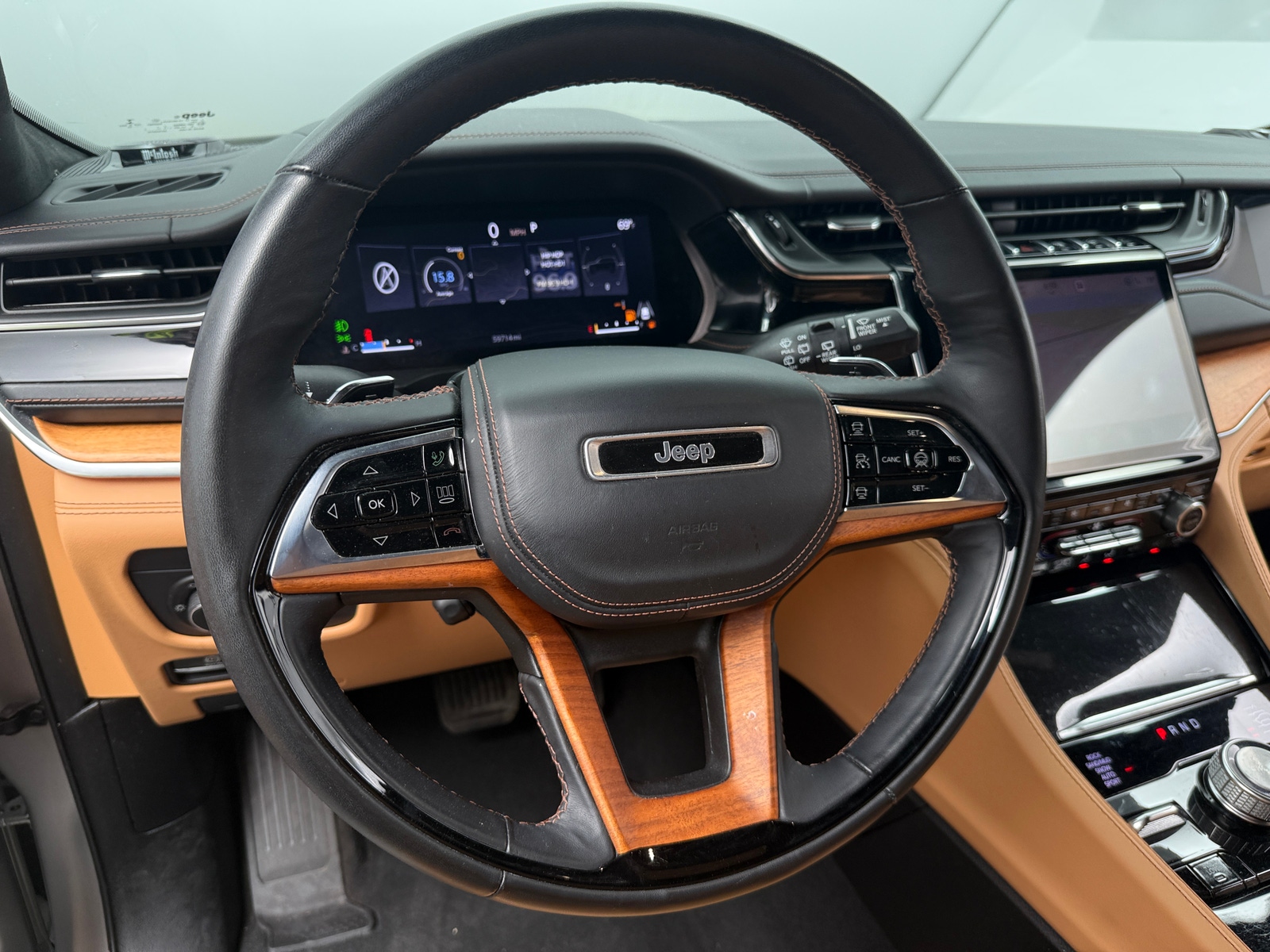 Thumbnail: 2022 Jeep Grand Cherokee L - 4