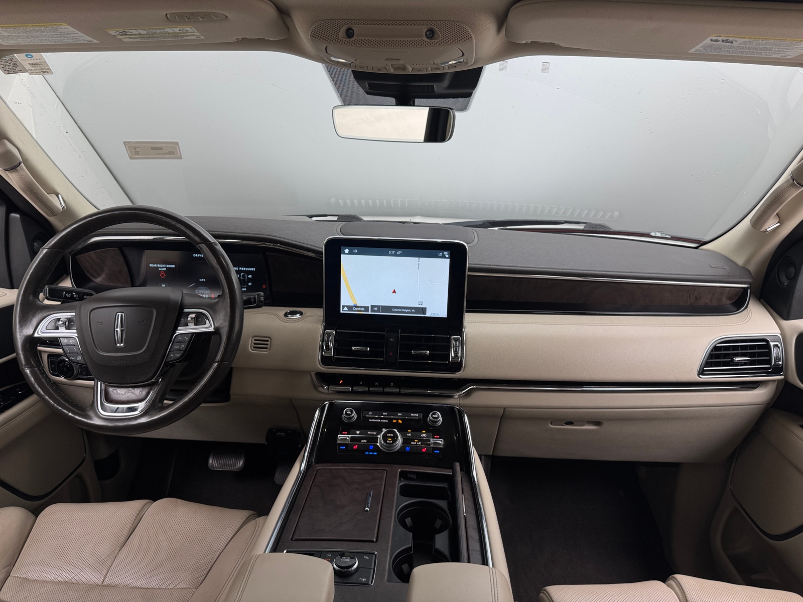 Thumbnail: 2019 Lincoln Navigator L - 2