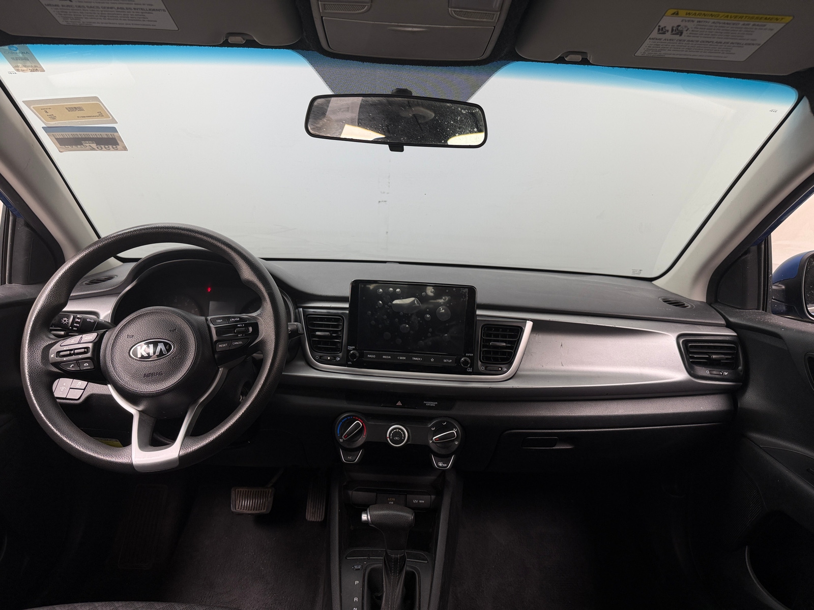 Thumbnail: 2021 Kia Rio - 3