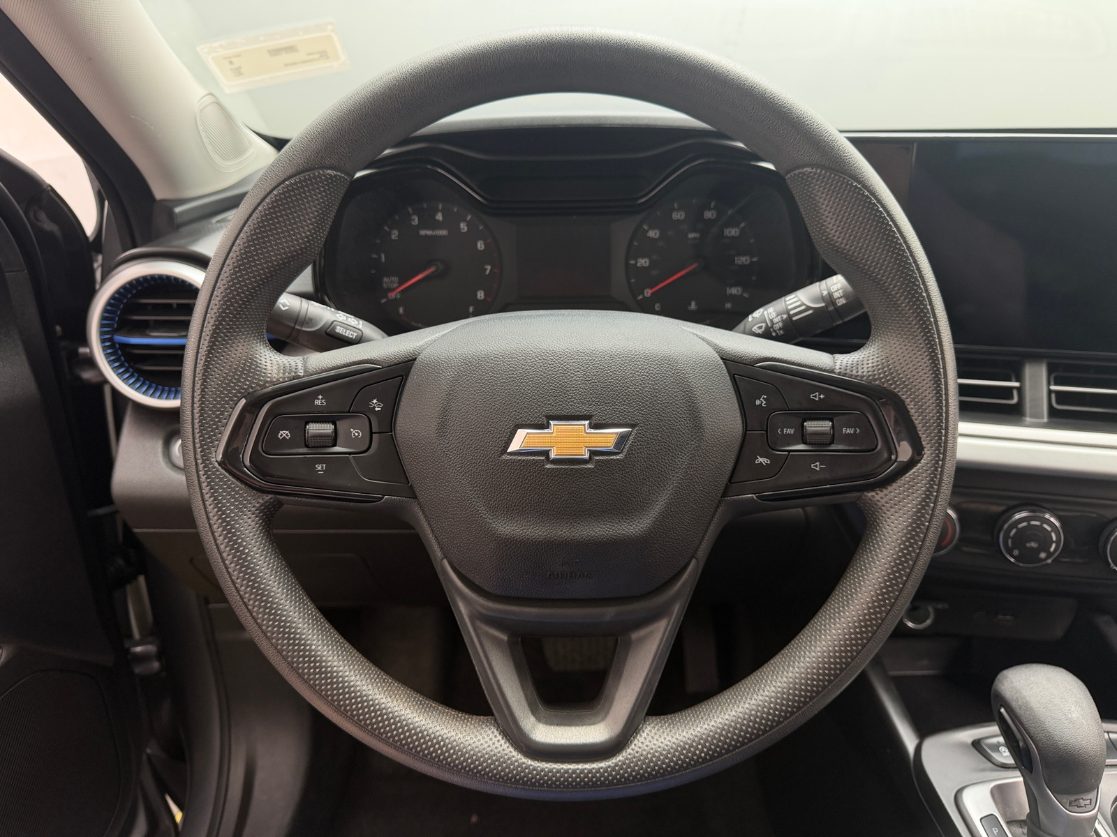 Thumbnail: 2024 Chevrolet Trax - 5