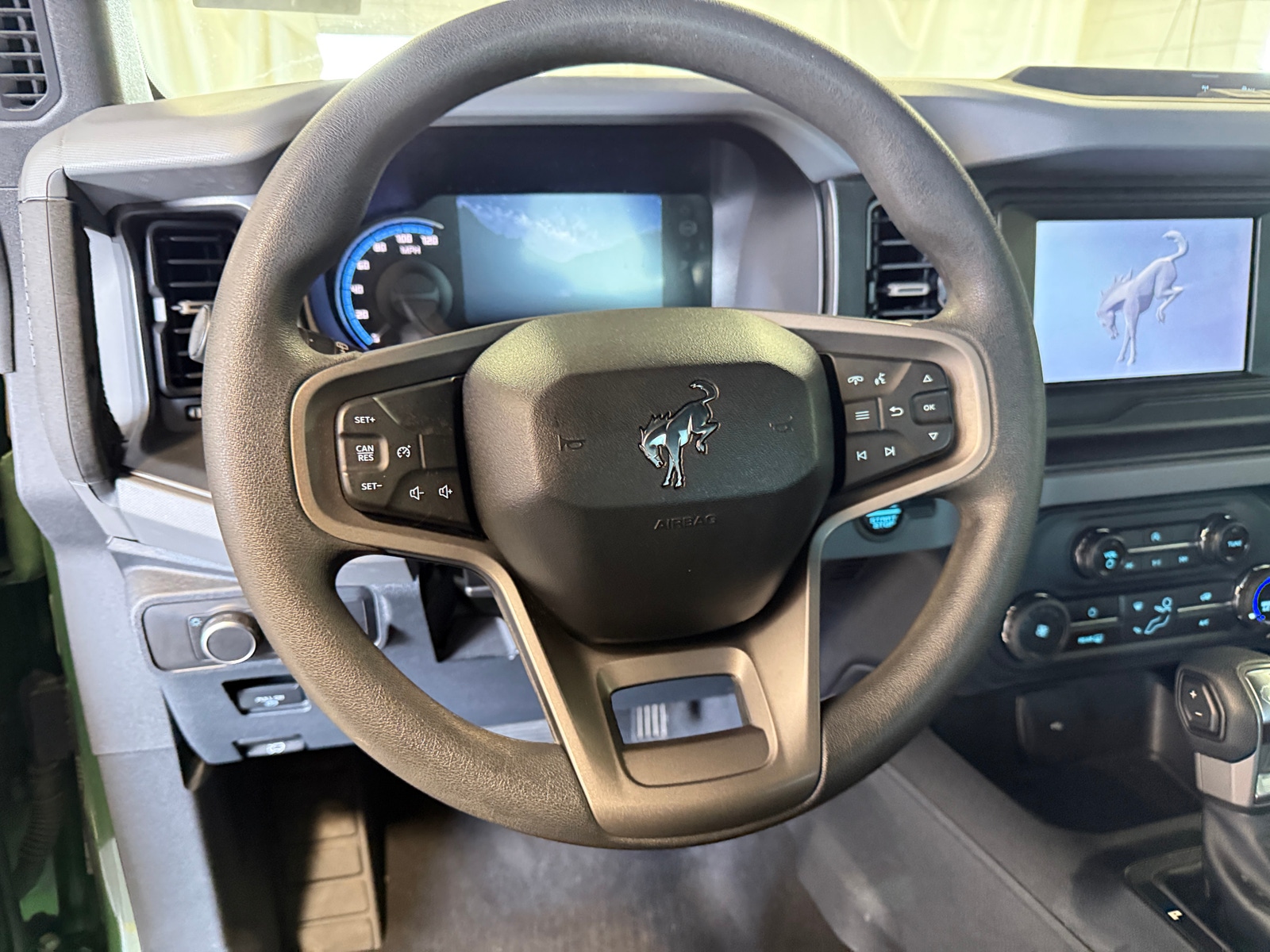 Thumbnail: 2022 Ford Bronco - 5