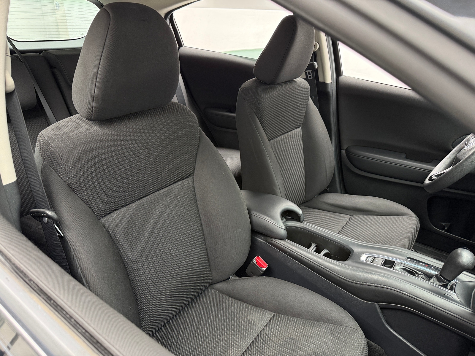 Thumbnail: 2017 Honda HR-V - 2