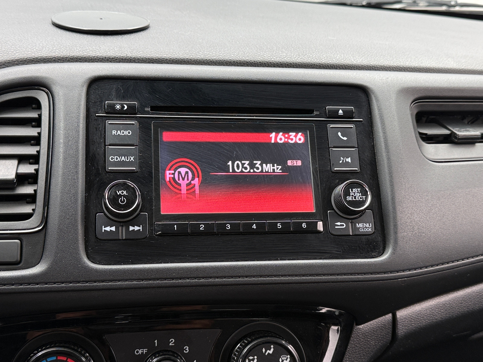 Thumbnail: 2017 Honda HR-V - 4