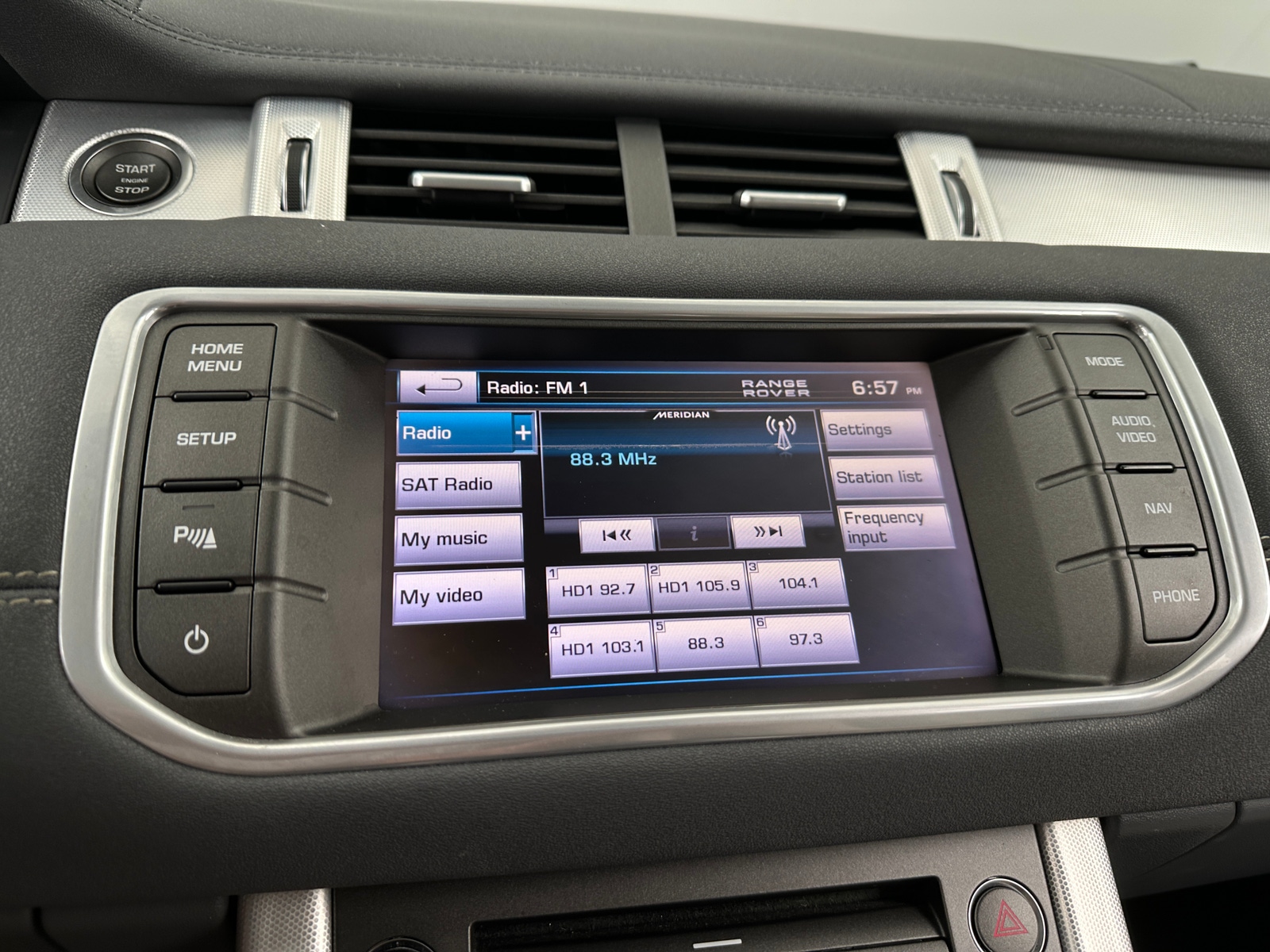 Thumbnail: 2013 Land Rover Range Rover Evoque - 3