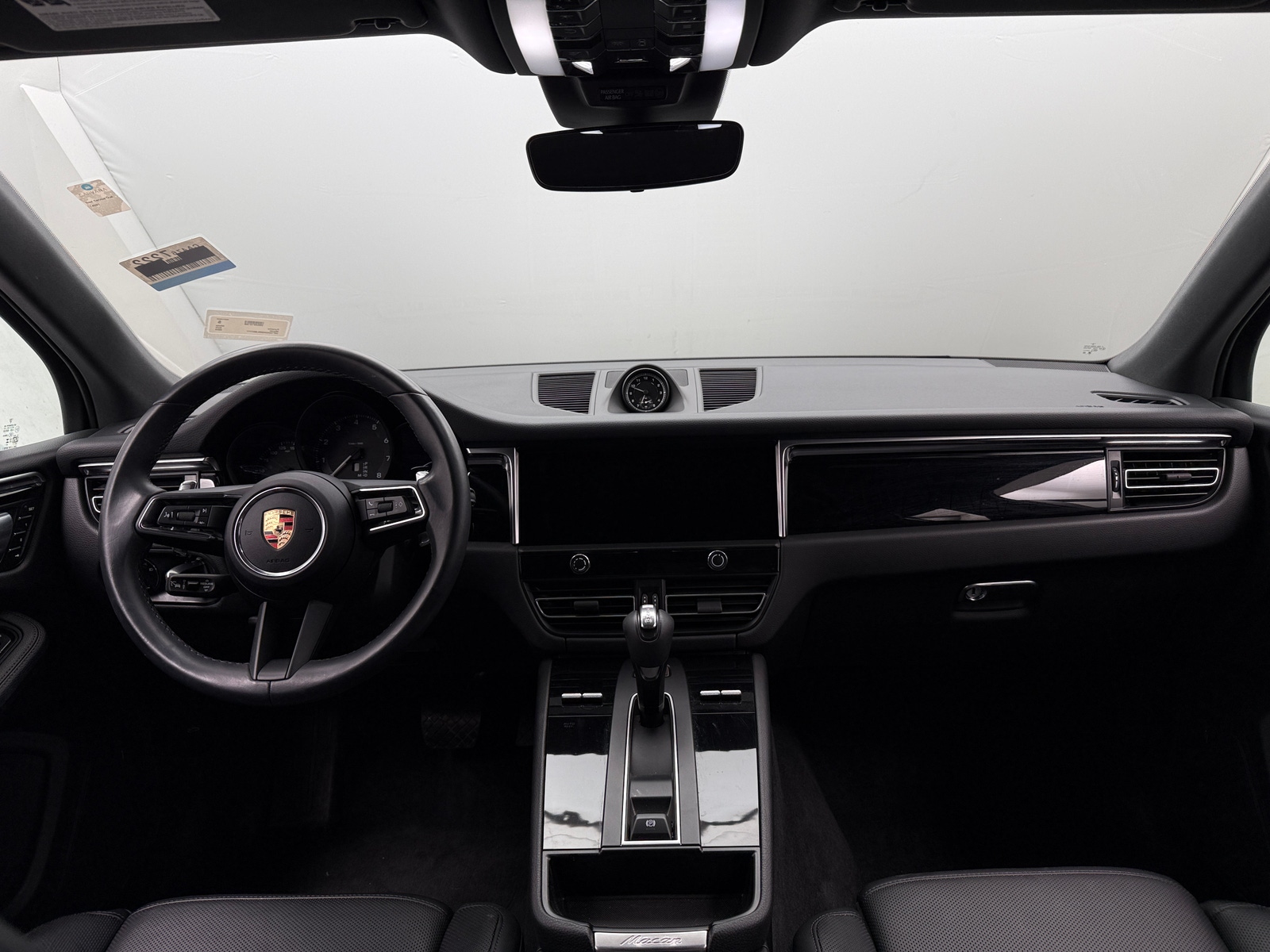 Thumbnail: 2024 Porsche Macan - 2
