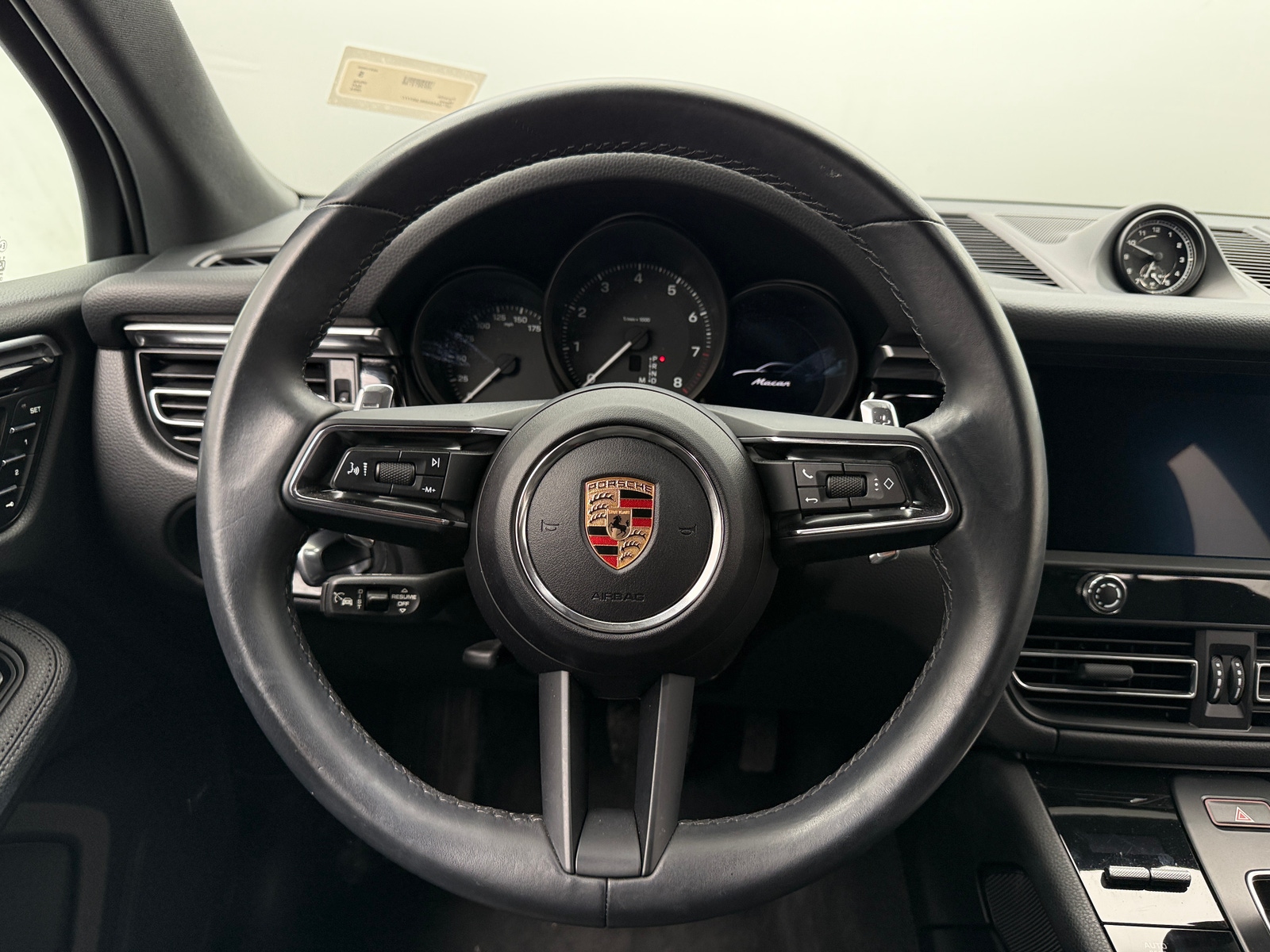Thumbnail: 2024 Porsche Macan - 4