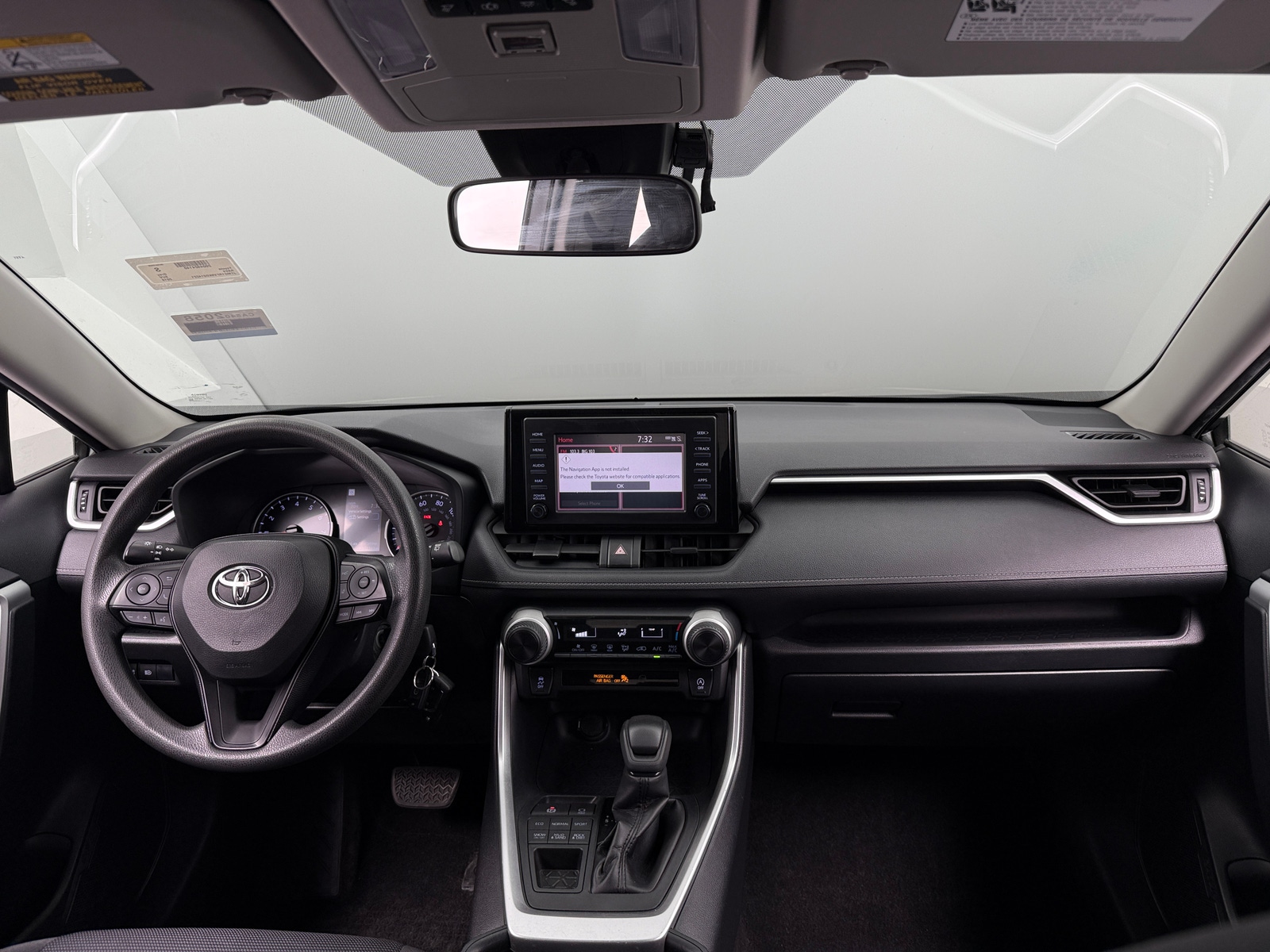 Thumbnail: 2019 Toyota RAV4 - 3