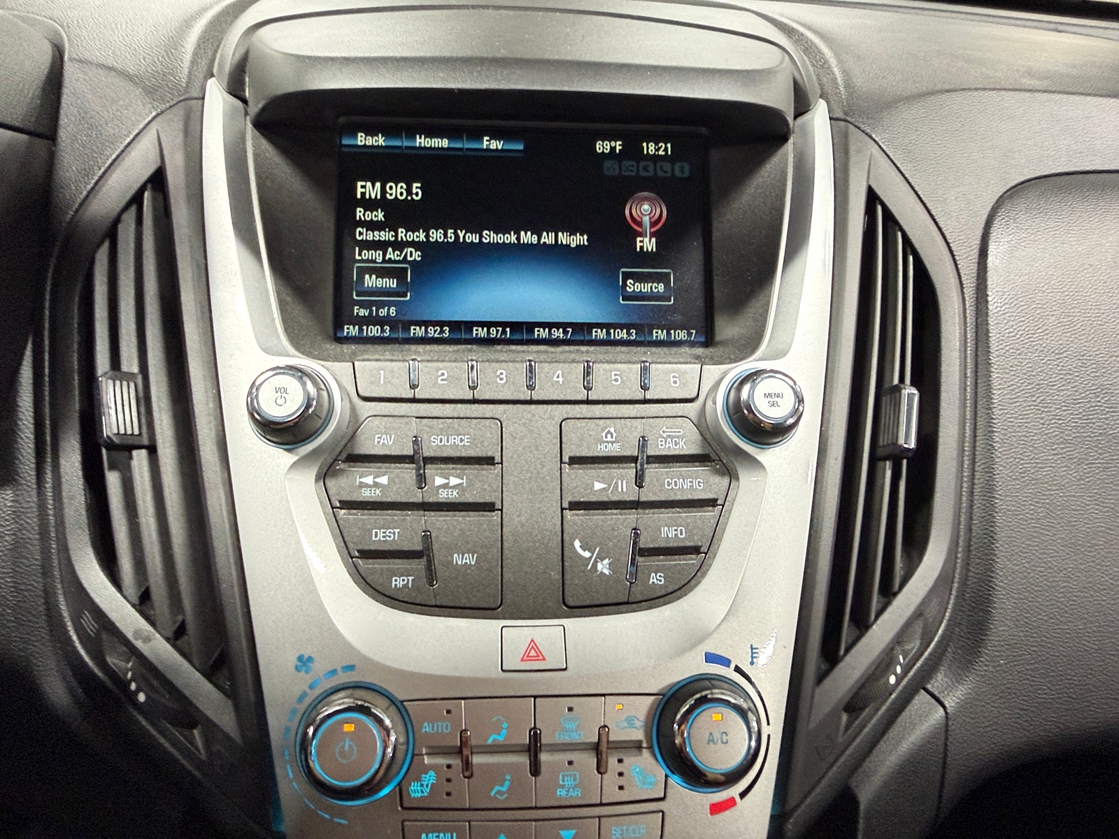 Thumbnail: 2016 Chevrolet Equinox - 4