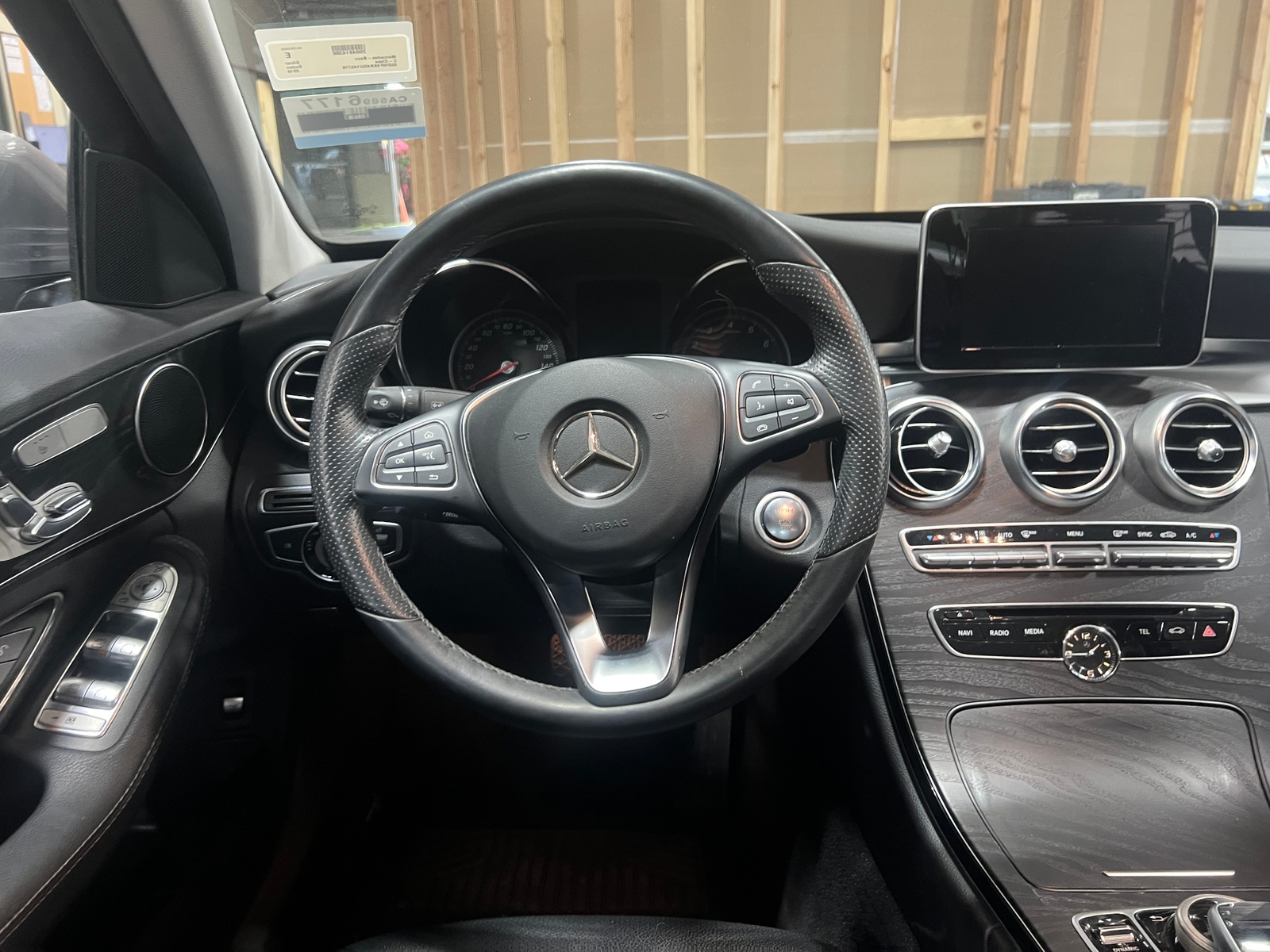 Thumbnail: 2016 Mercedes-Benz C-Class - 4