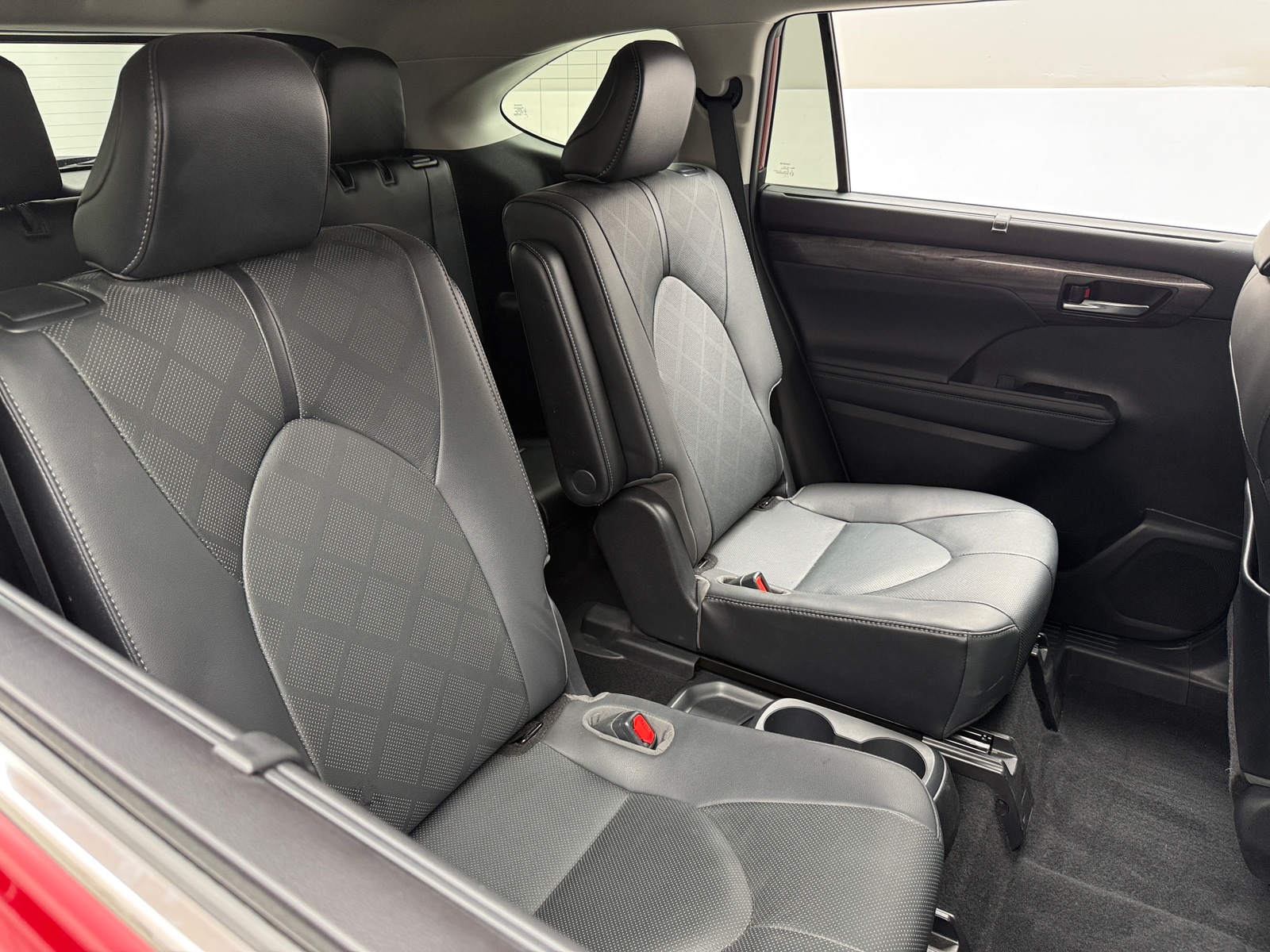 Thumbnail: 2021 Toyota Highlander - 5