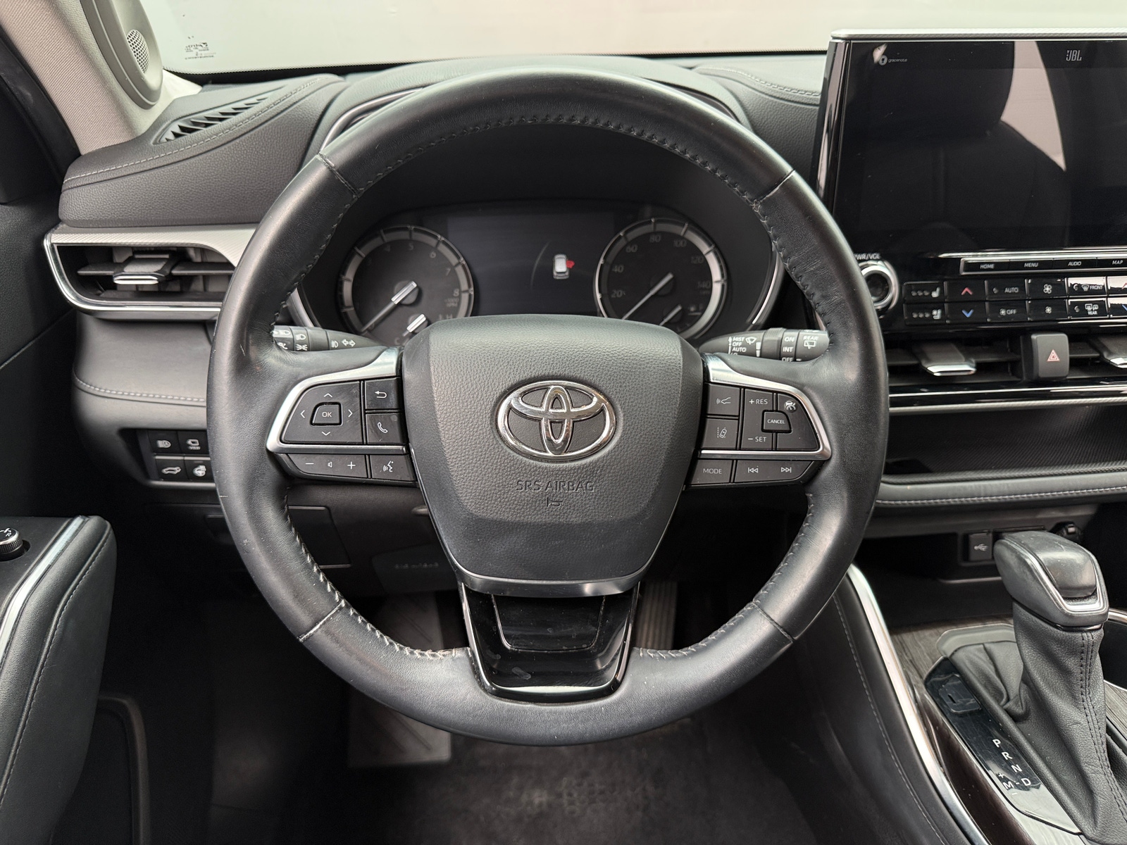 Thumbnail: 2021 Toyota Highlander - 4