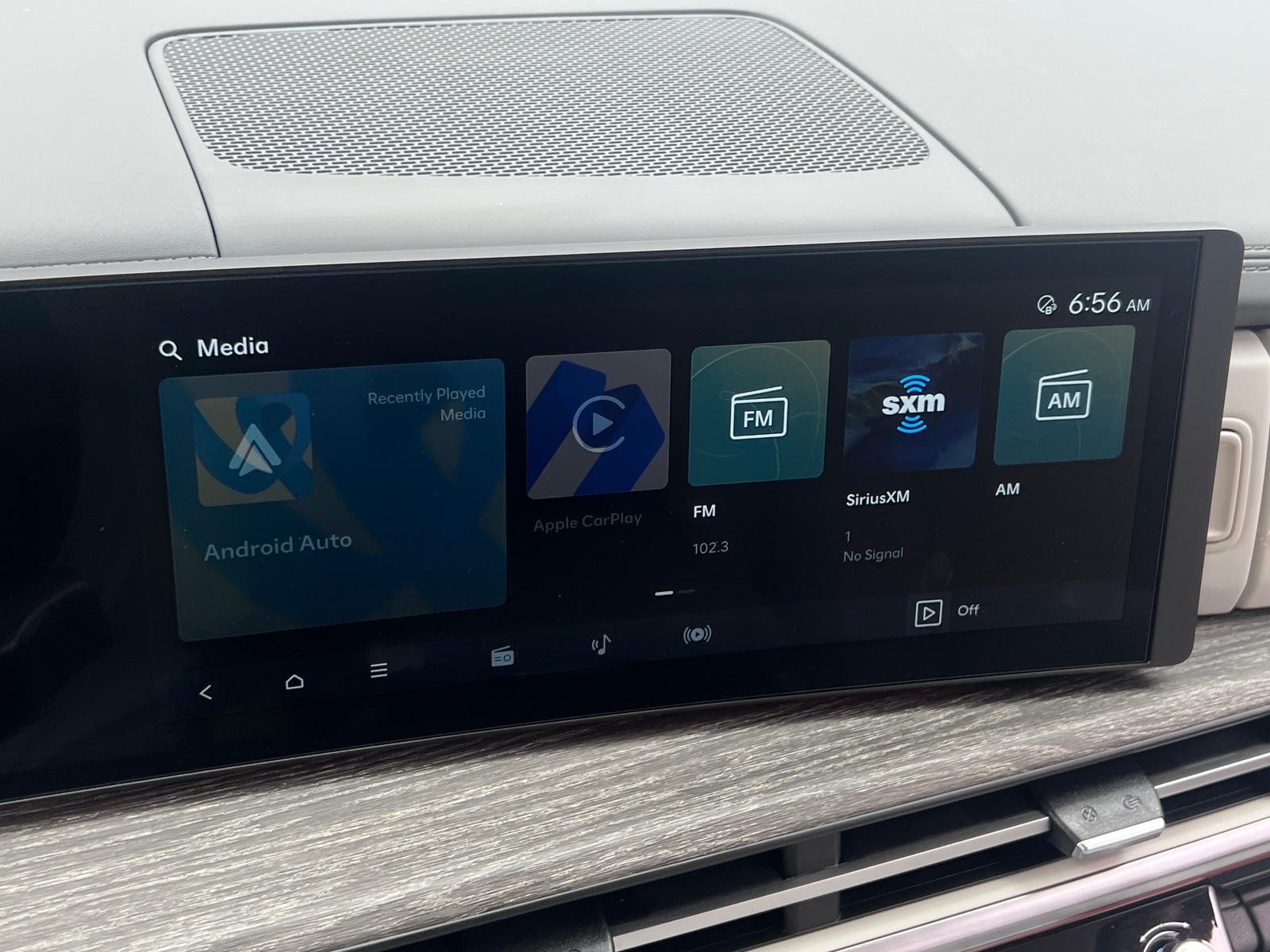Thumbnail: 2025 Hyundai Santa Fe - 3