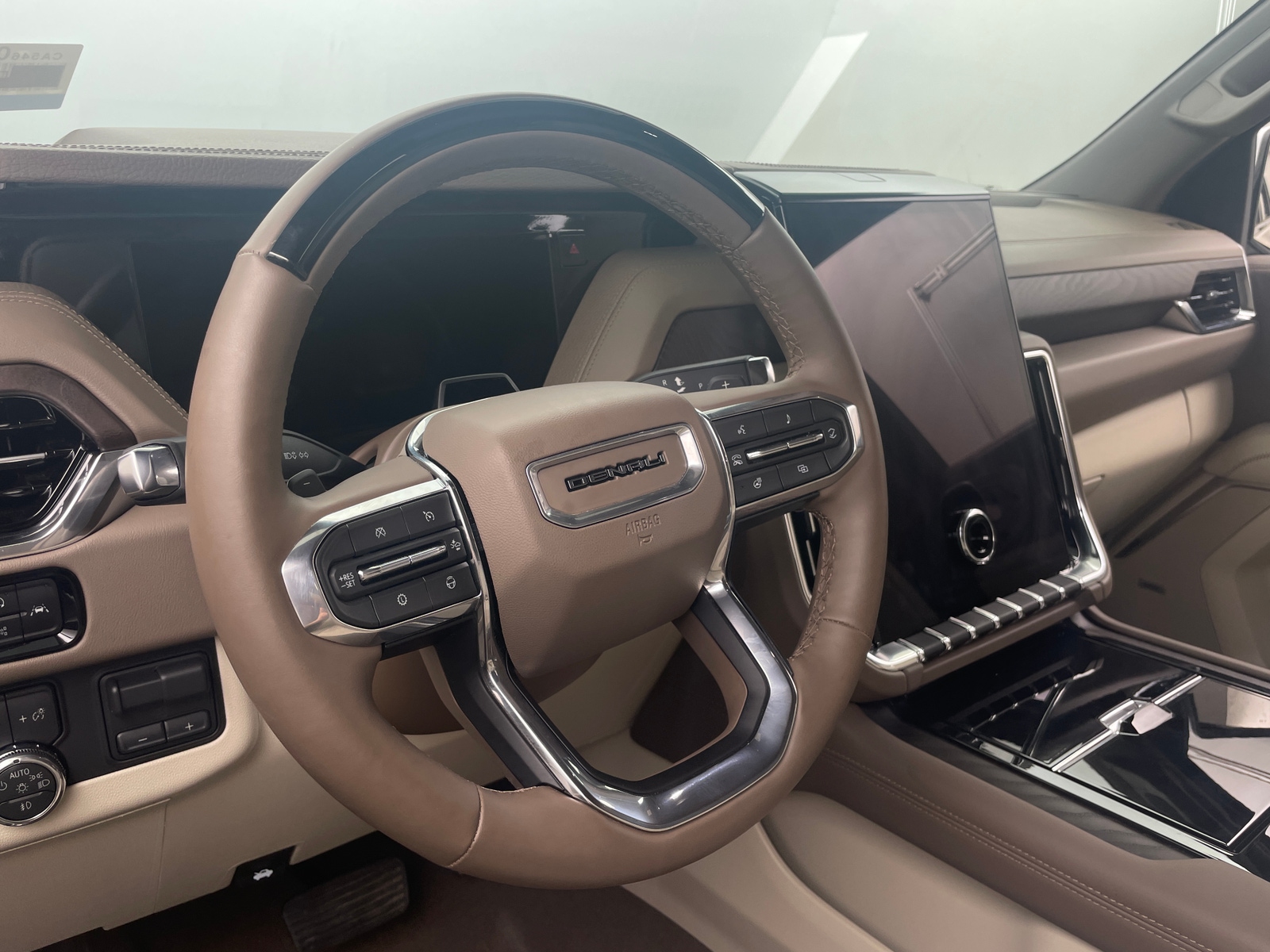 Thumbnail: 2025 GMC Yukon - 4