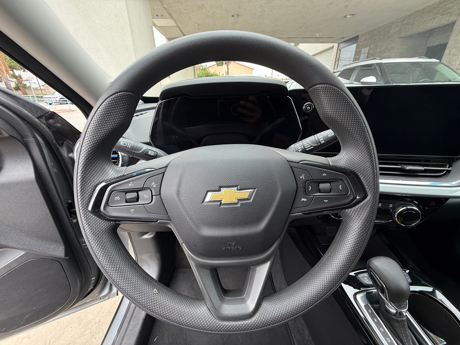 Thumbnail: 2025 Chevrolet Trax - 5