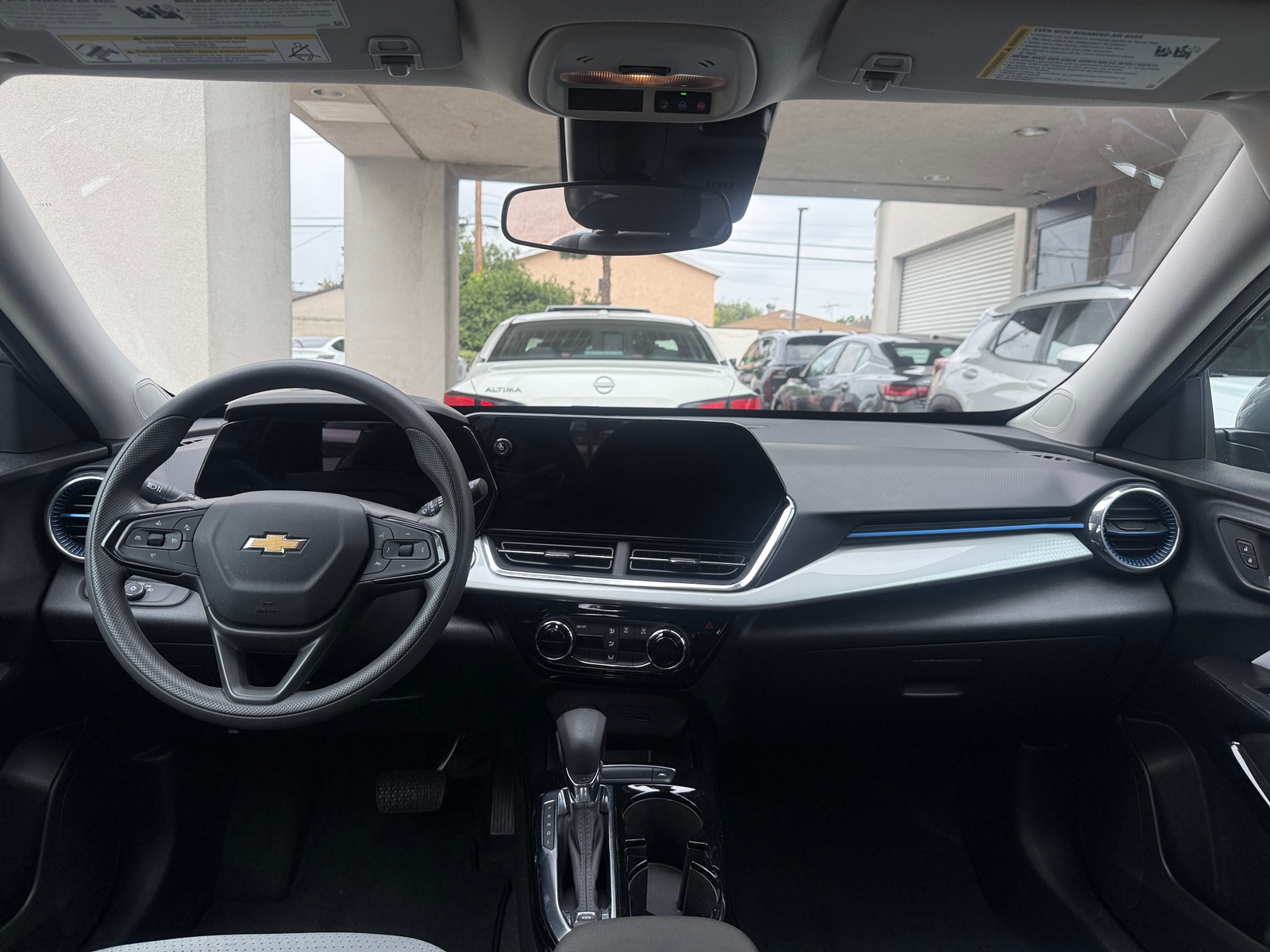 Thumbnail: 2025 Chevrolet Trax - 3