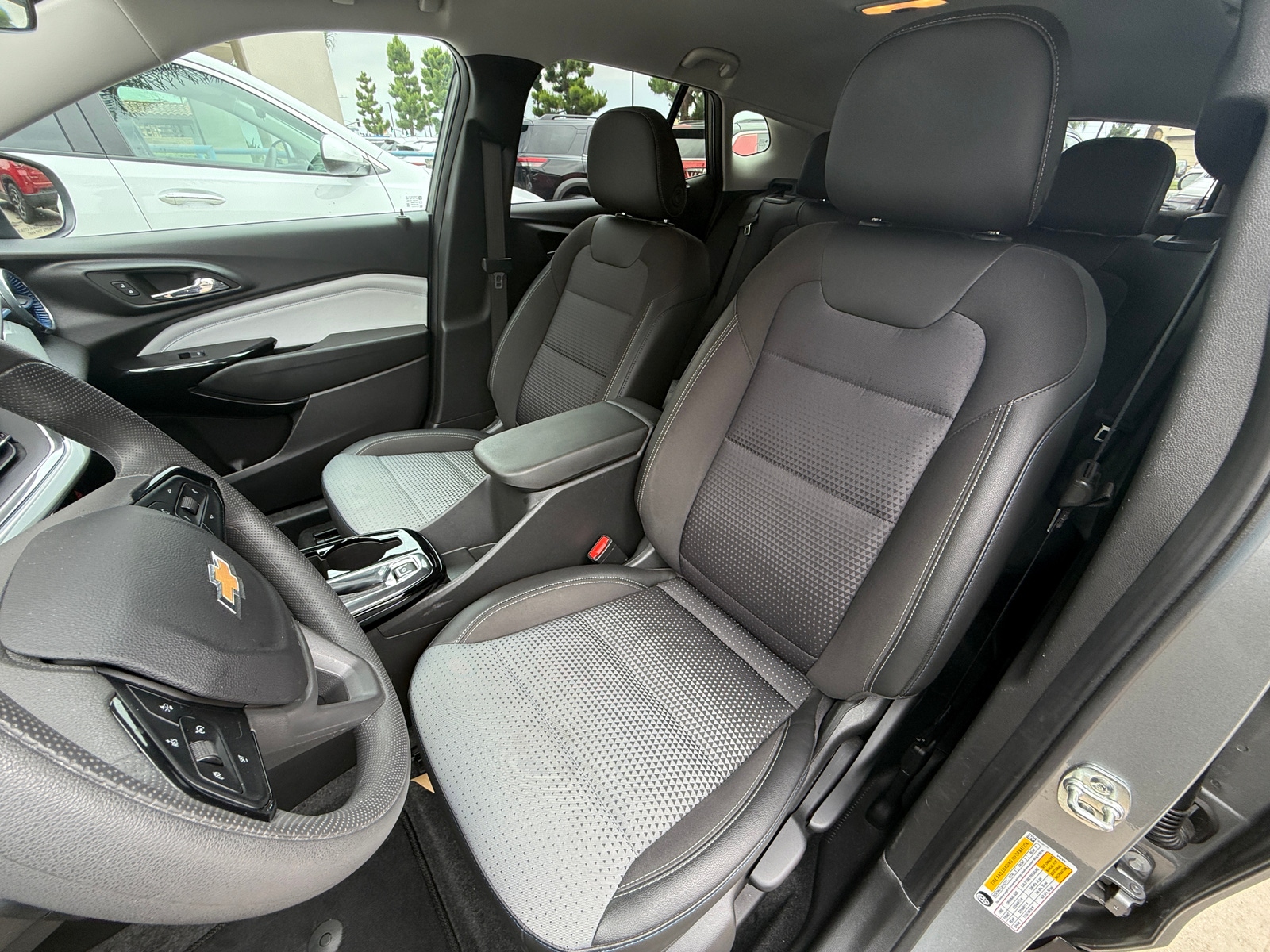 Thumbnail: 2025 Chevrolet Trax - 2