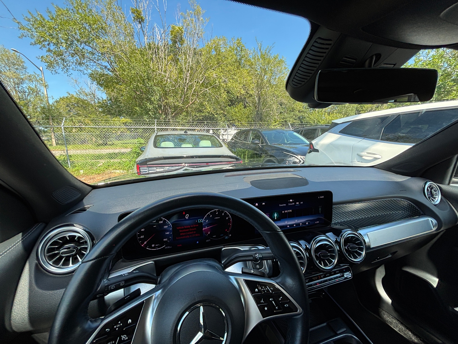 Thumbnail: 2025 Mercedes-Benz GLB - 3