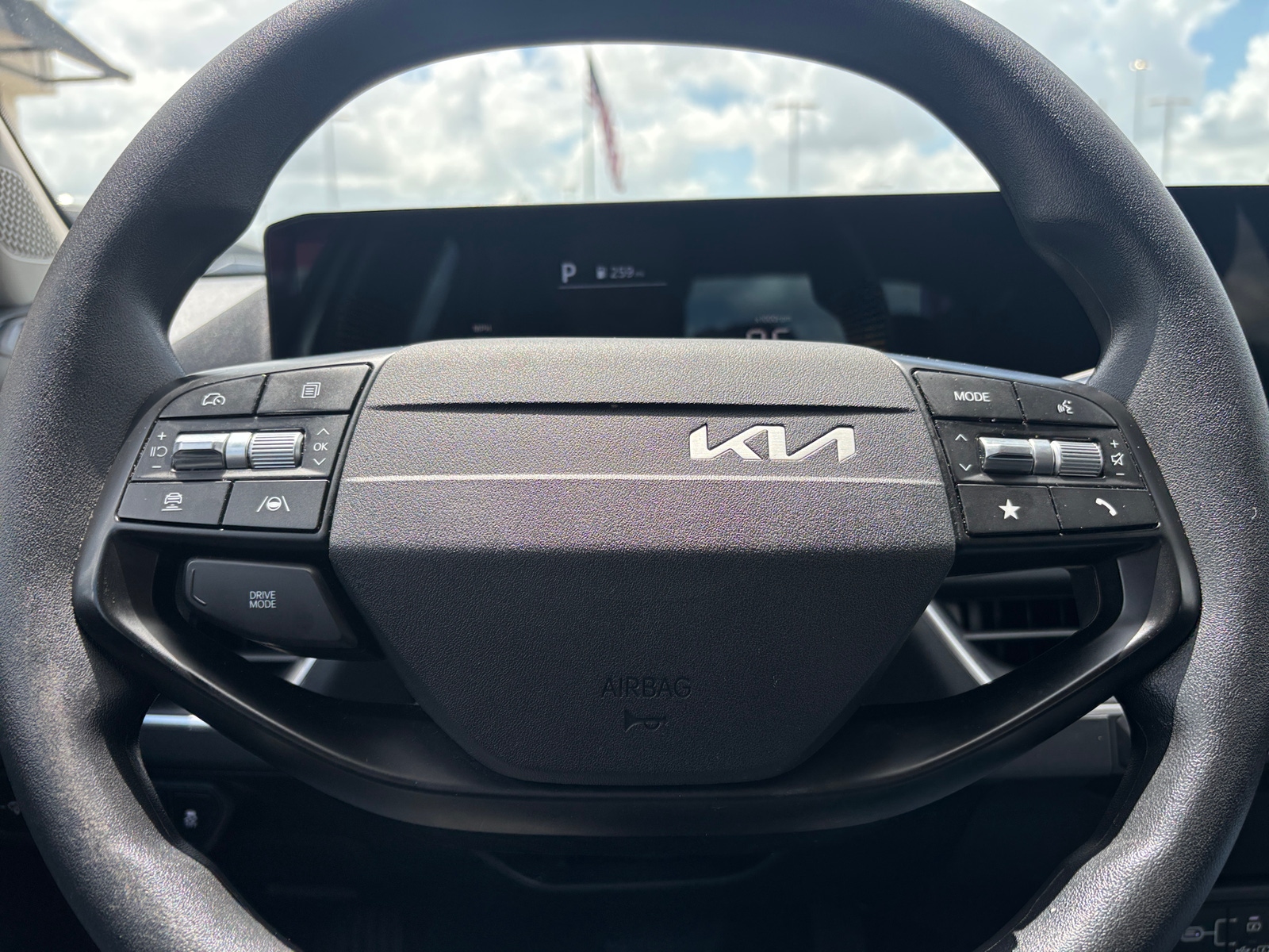 Thumbnail: 2025 Kia K4 - 5