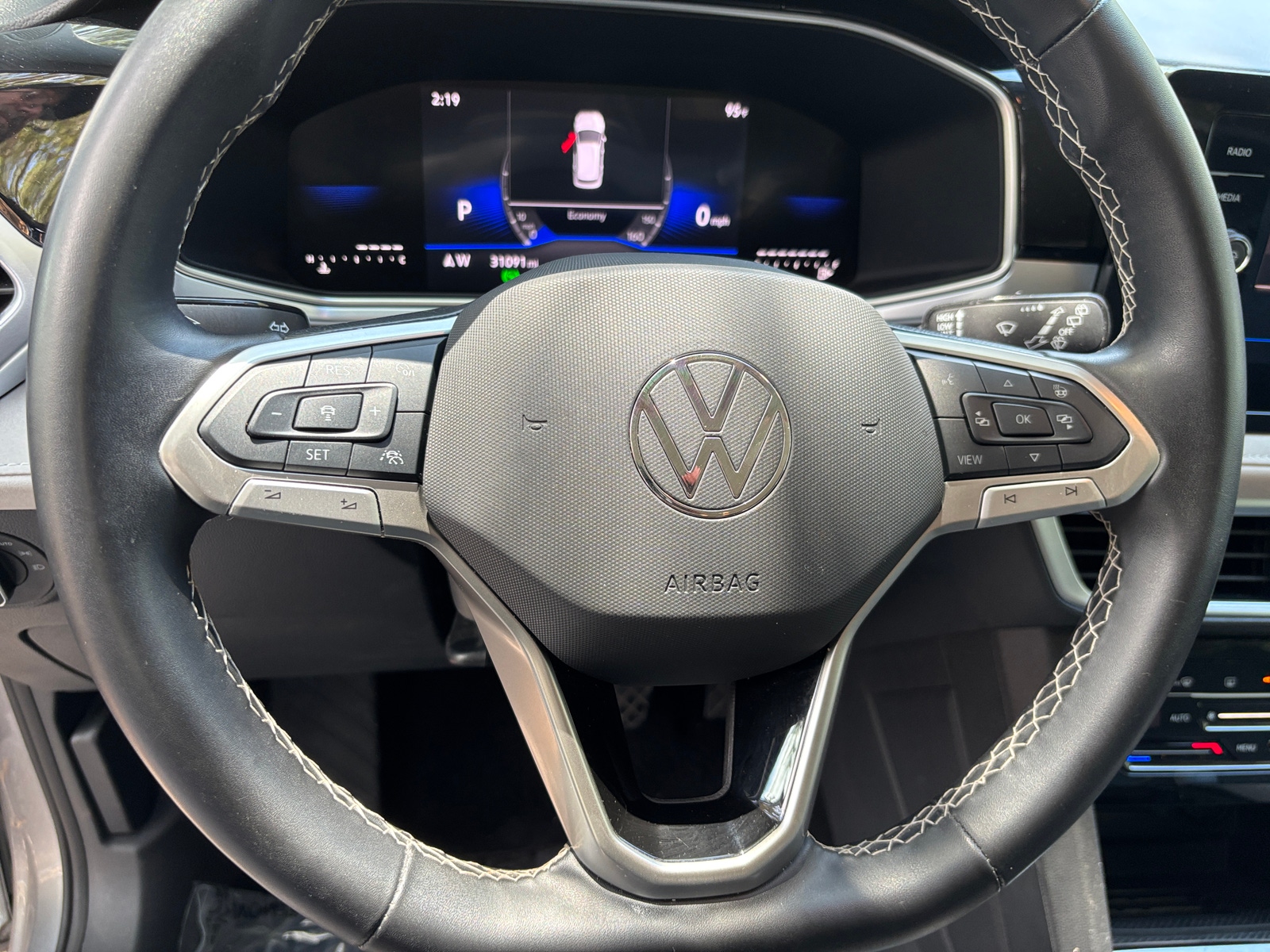 Thumbnail: 2025 Volkswagen Taos - 5