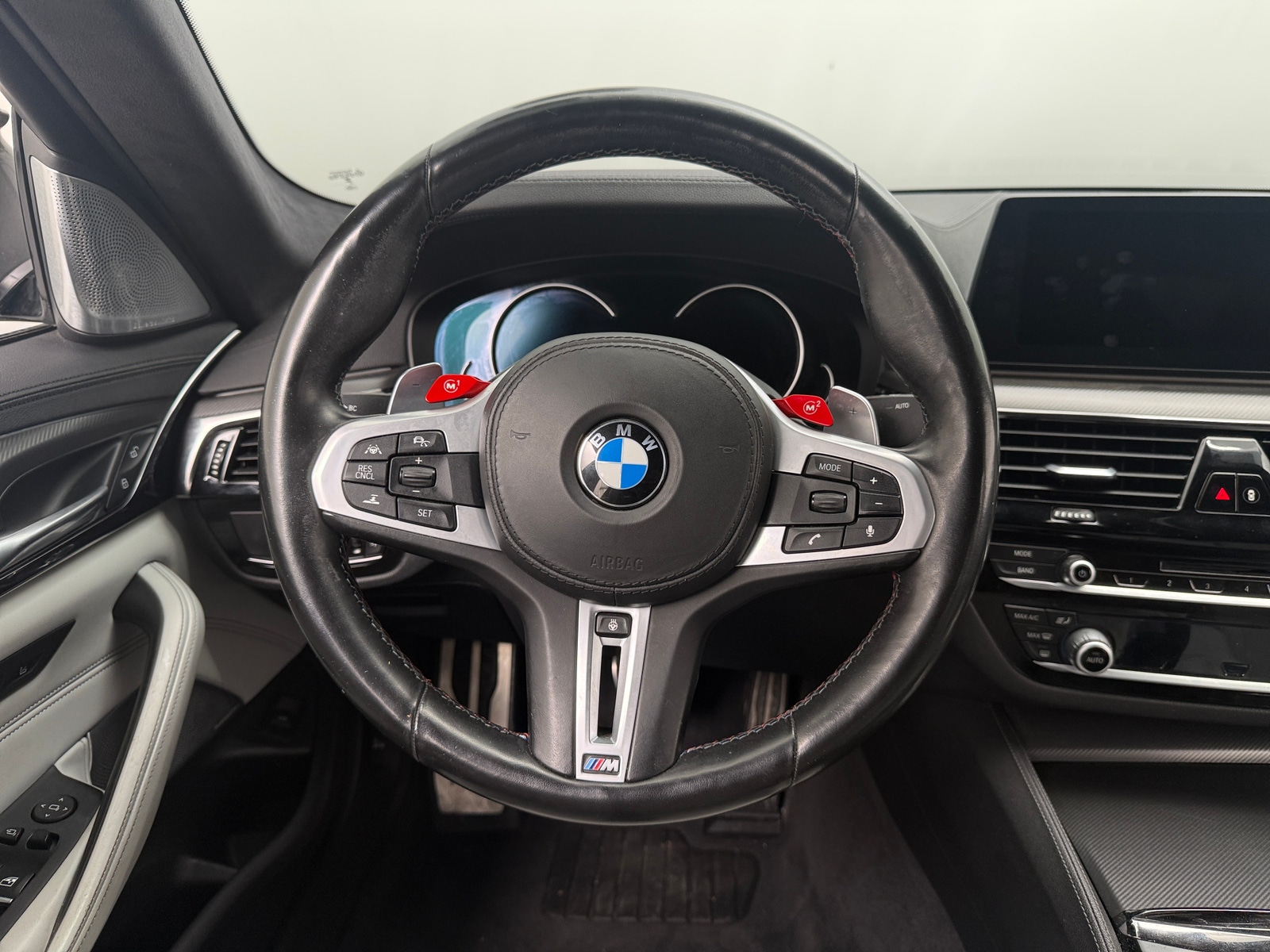Thumbnail: 2018 BMW M5 - 4