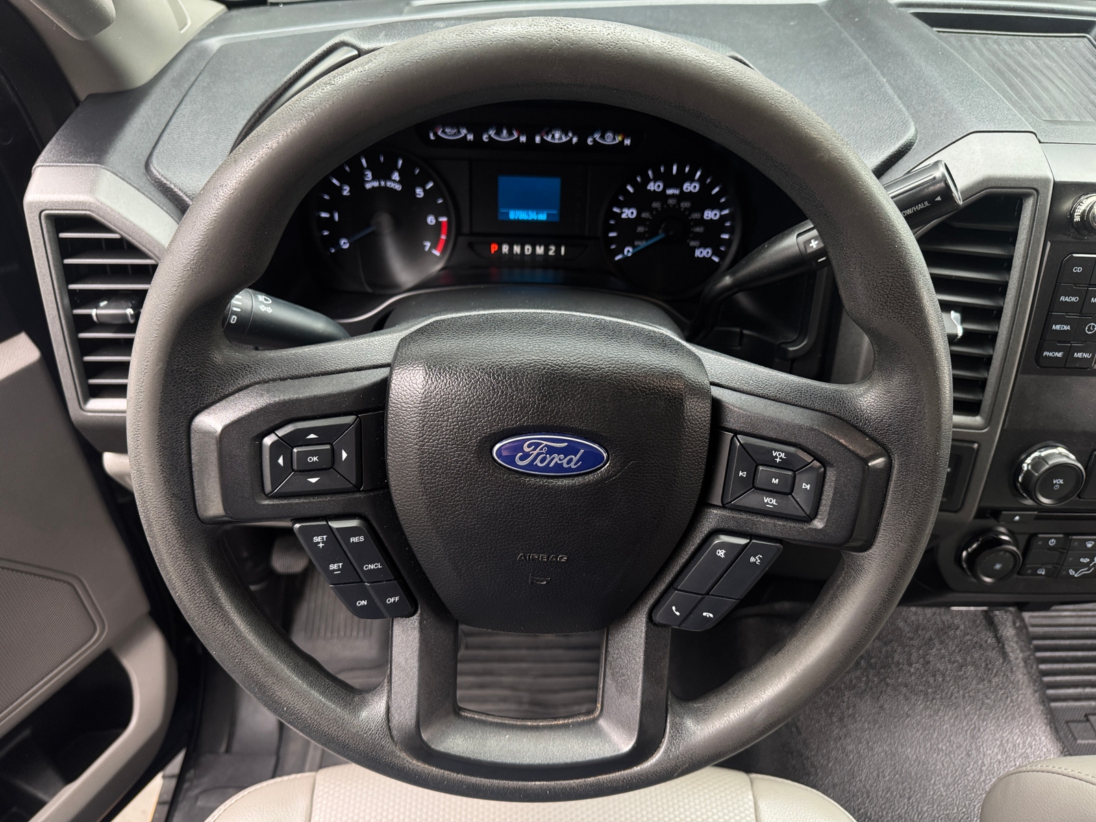 Thumbnail: 2017 Ford Econoline - 4