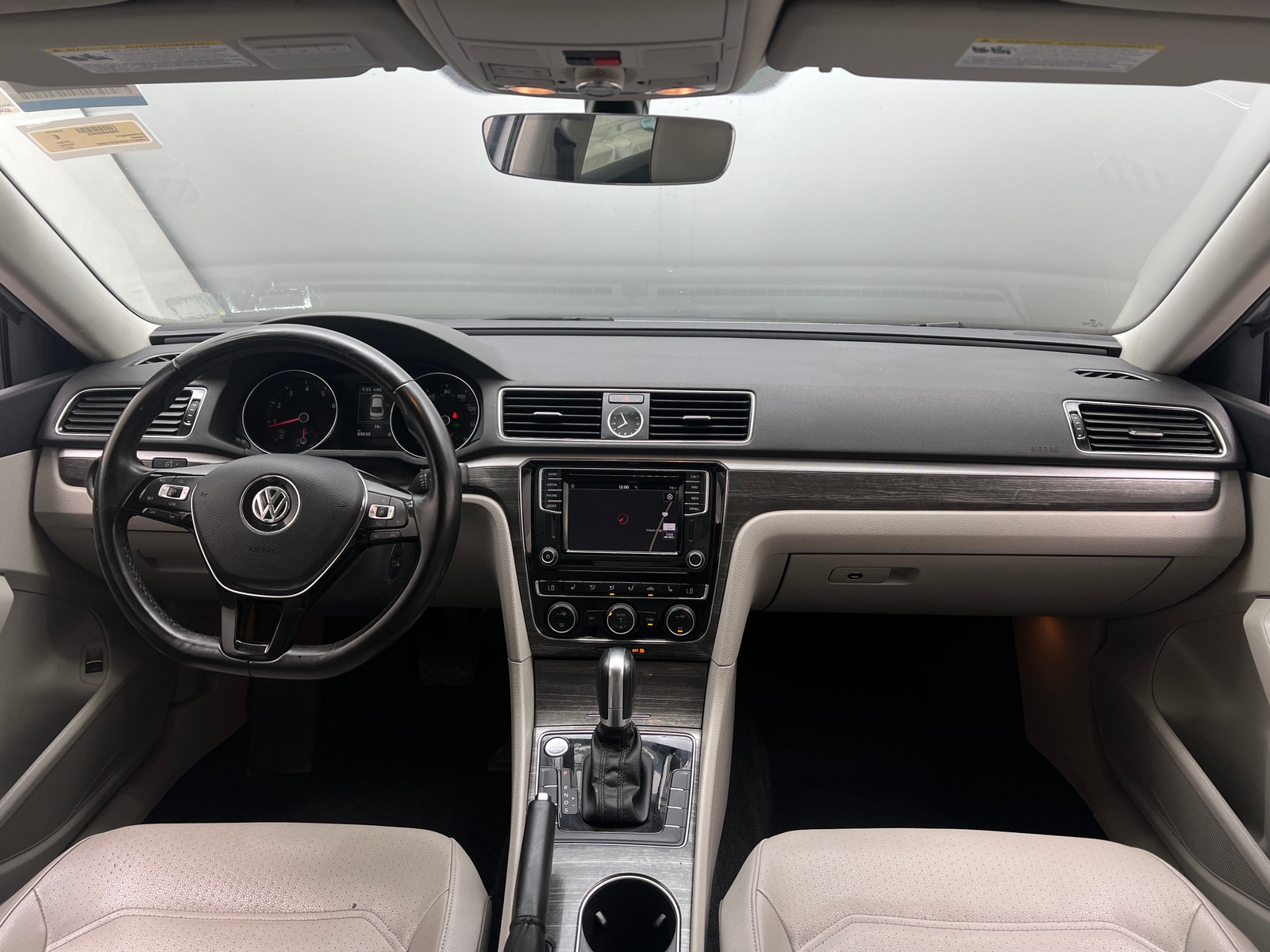 Thumbnail: 2017 Volkswagen Passat - 2