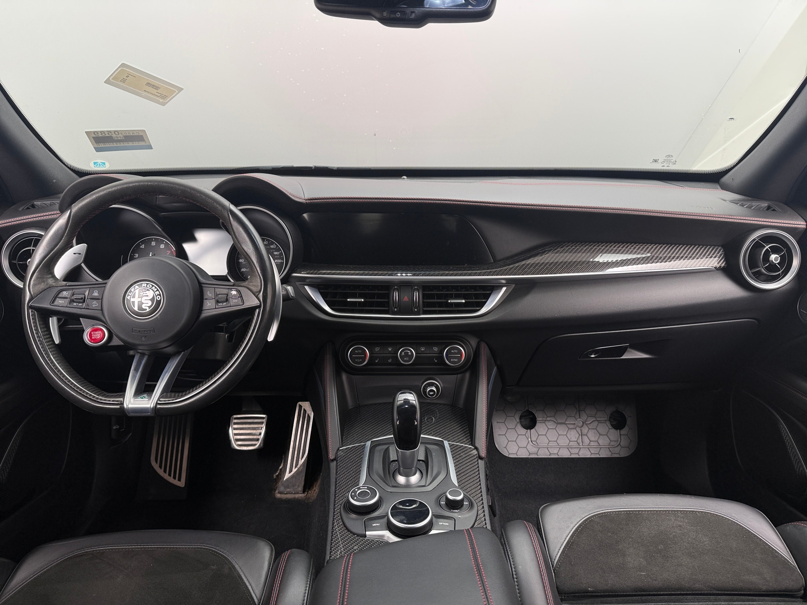 Thumbnail: 2018 Alfa Romeo Stelvio - 2