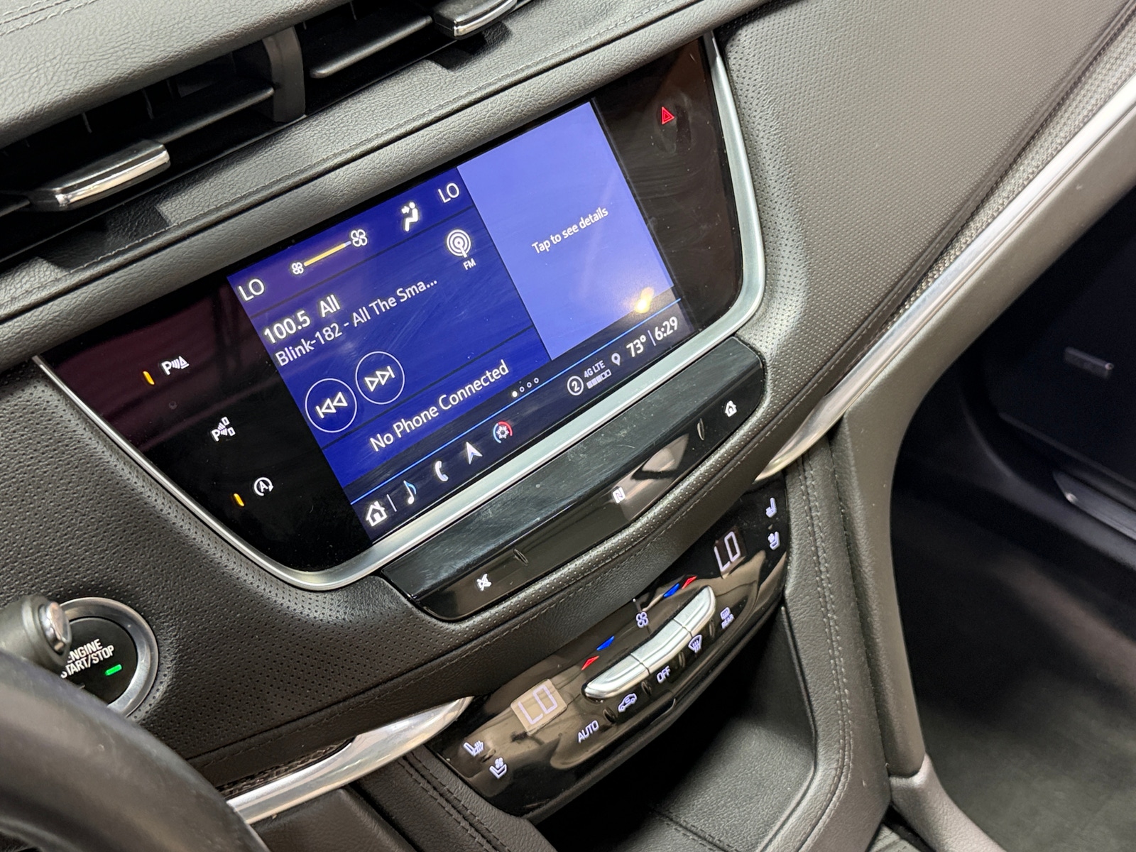Thumbnail: 2021 Cadillac XT5 - 3