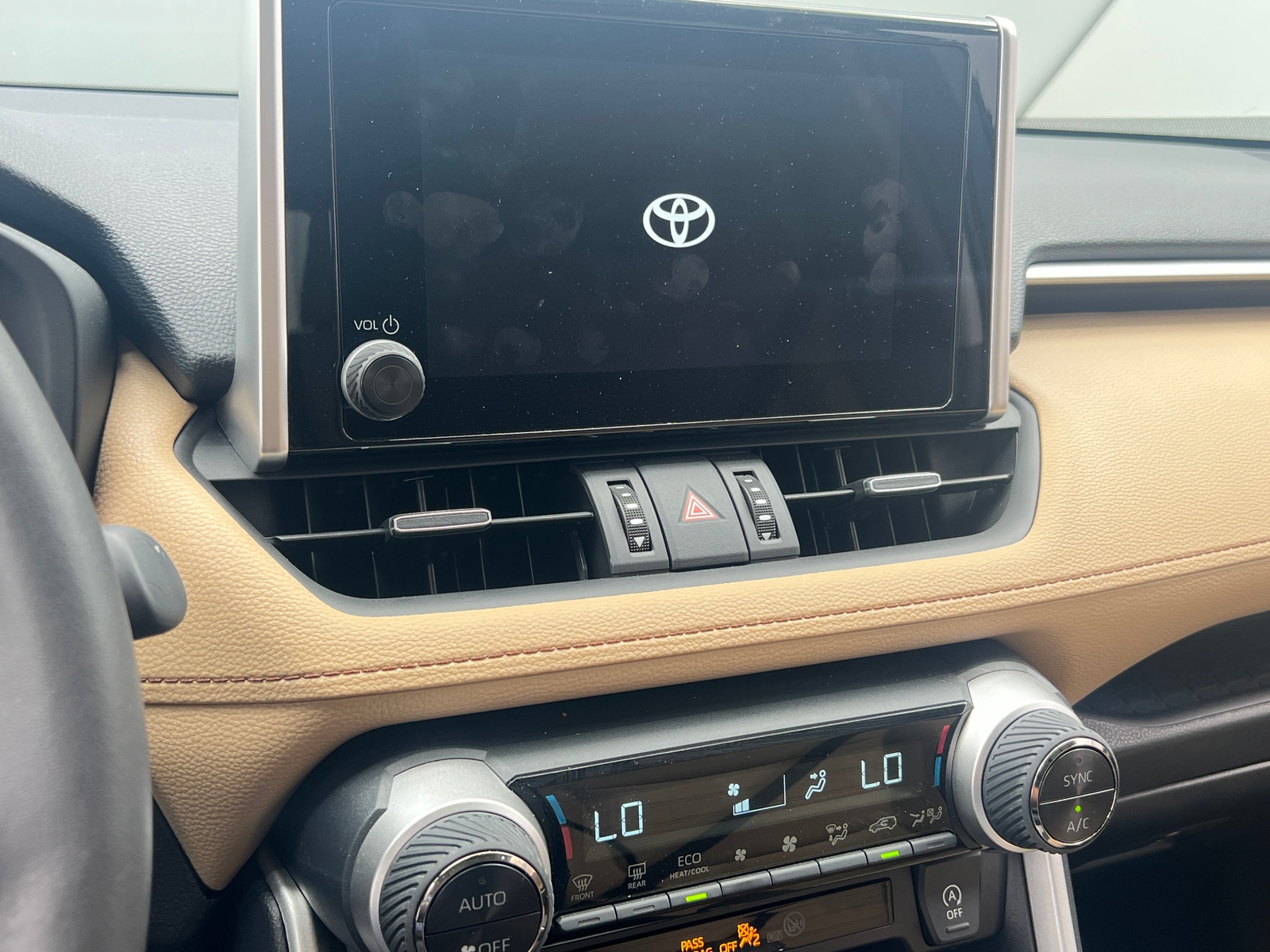 Thumbnail: 2025 Toyota RAV4 - 4