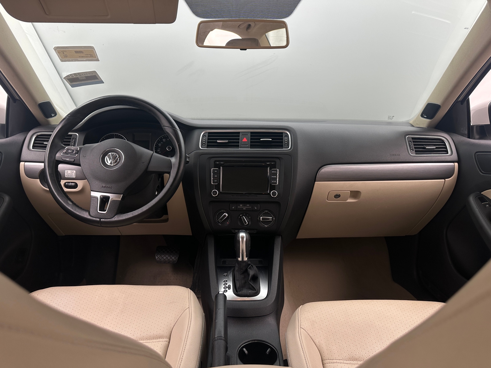 Thumbnail: 2014 Volkswagen Jetta - 3