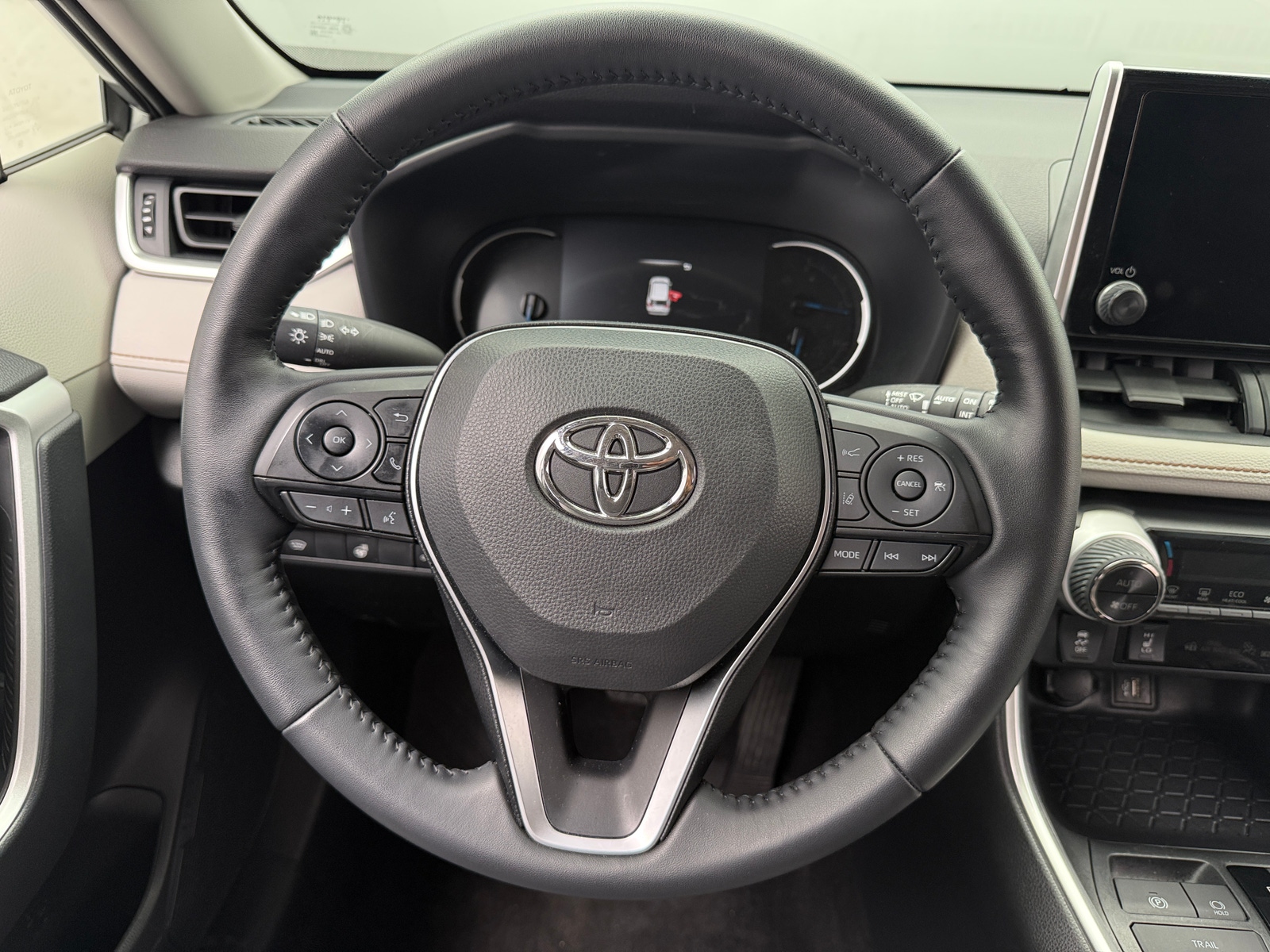 Thumbnail: 2025 Toyota RAV4 - 5