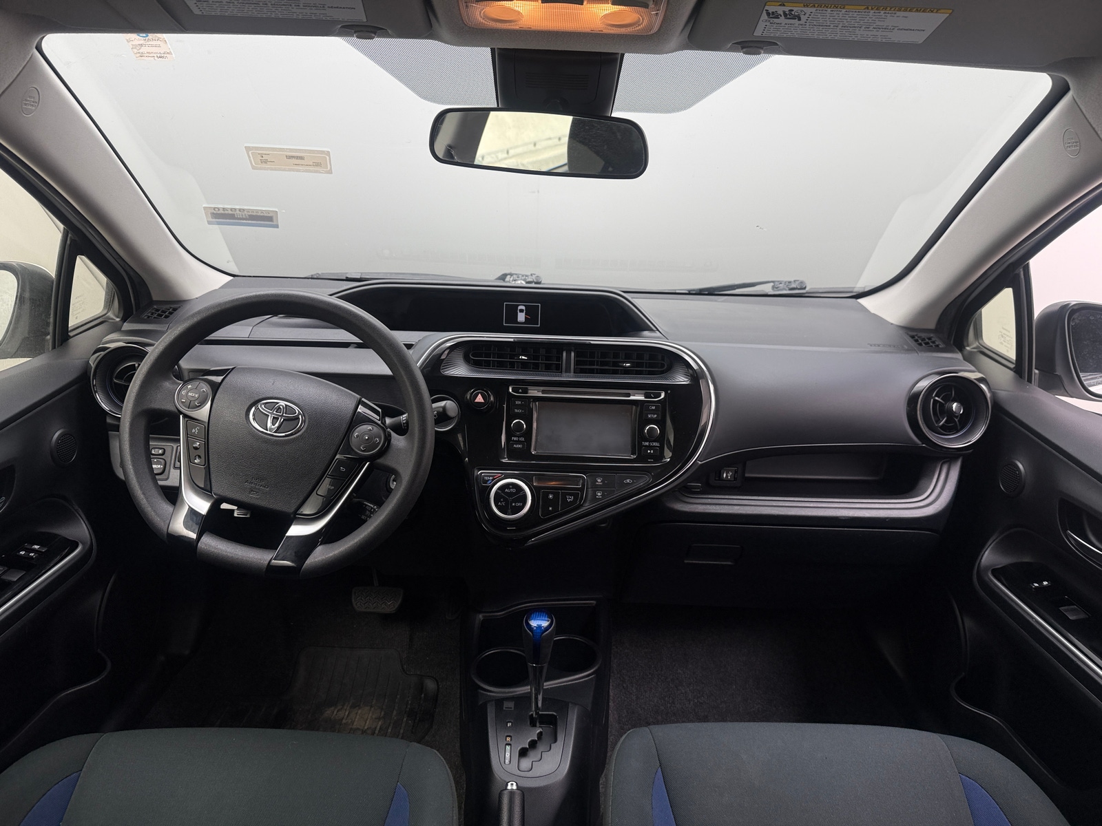 Thumbnail: 2018 Toyota Prius c - 3