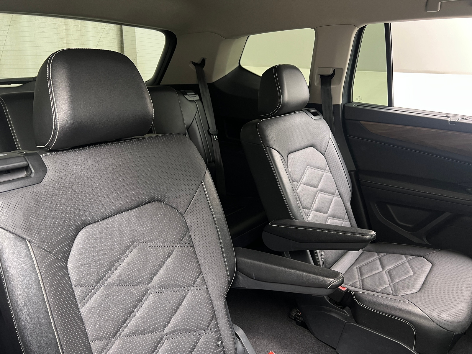 Thumbnail: 2024 Volkswagen Atlas - 5
