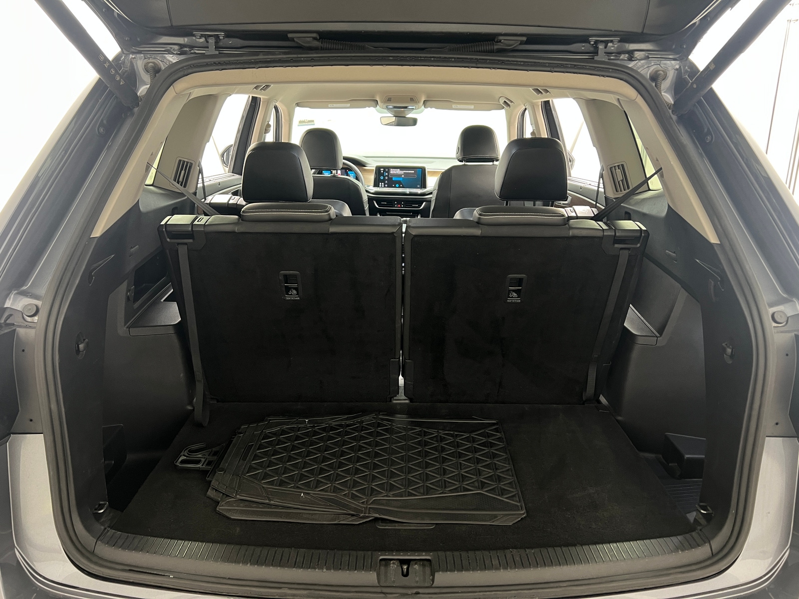 Thumbnail: 2024 Volkswagen Atlas - 6