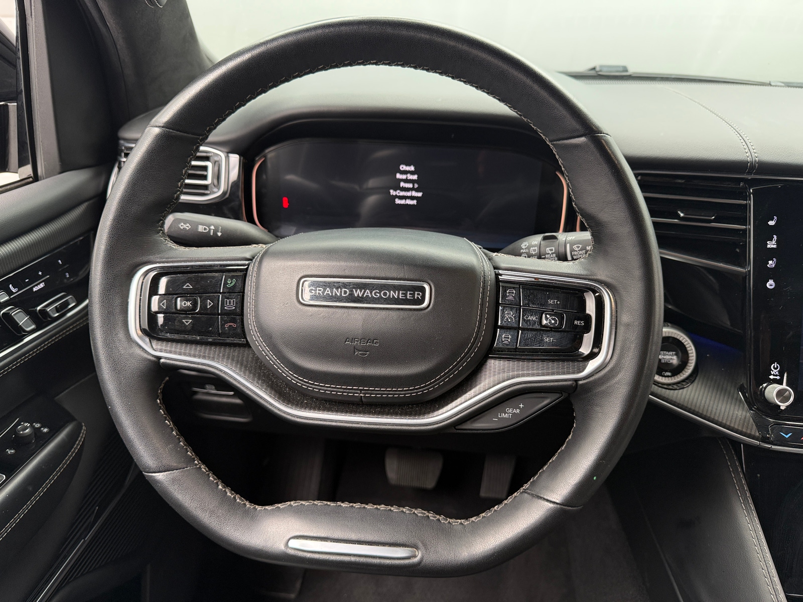 Thumbnail: 2024 Jeep Grand Wagoneer L - 4